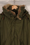 Early 1950s MEDIUM M51 Field Parka with coyote hood, used.