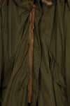 Early 1950s MEDIUM M51 Field Parka with coyote hood, used.