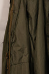 Early 1950s MEDIUM M51 Field Parka with coyote hood, used.