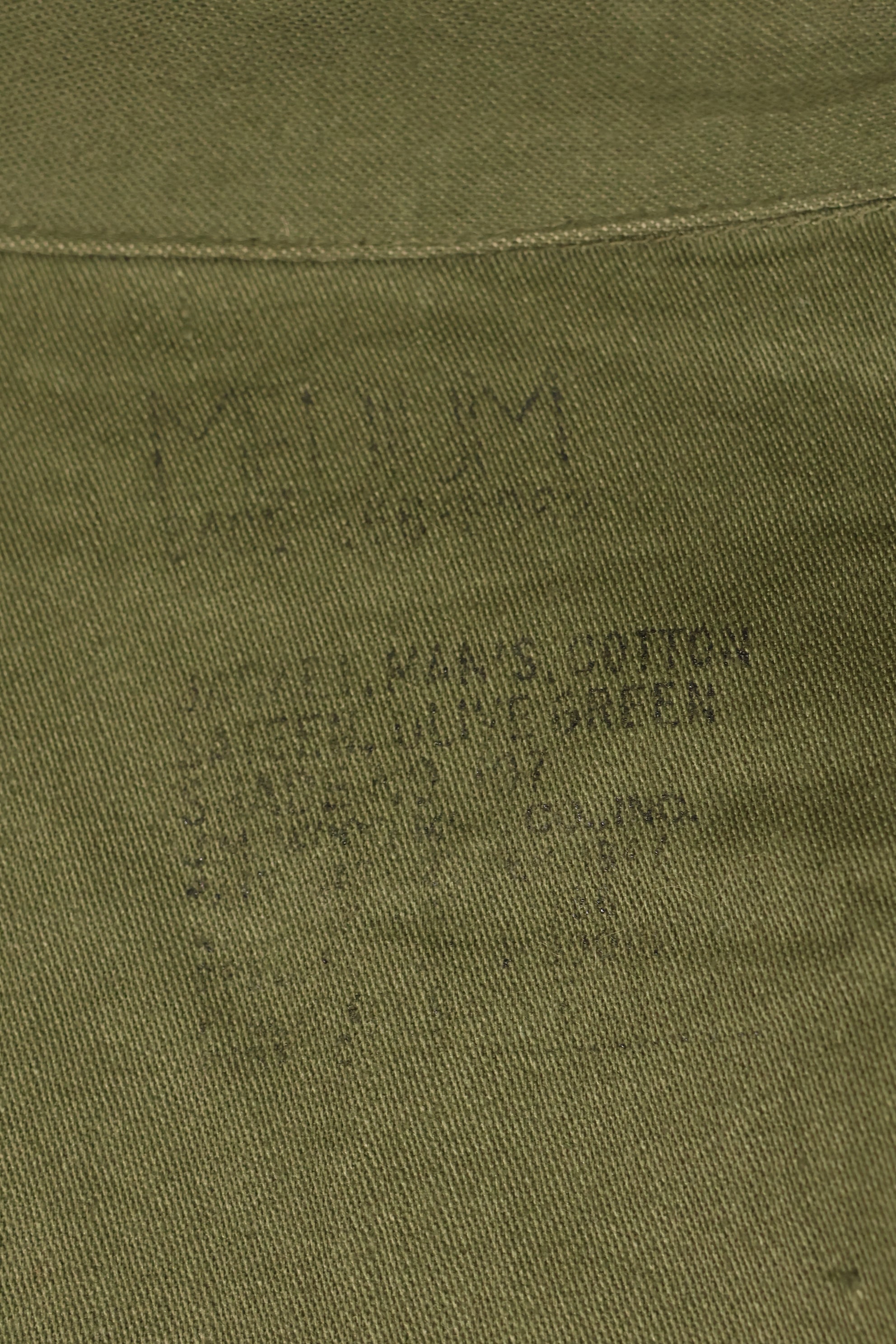 1950年代後半　MEDIUM　アメリカ軍　初期型　OG-107　ユーティリティシャツ　テープ初付　中古品