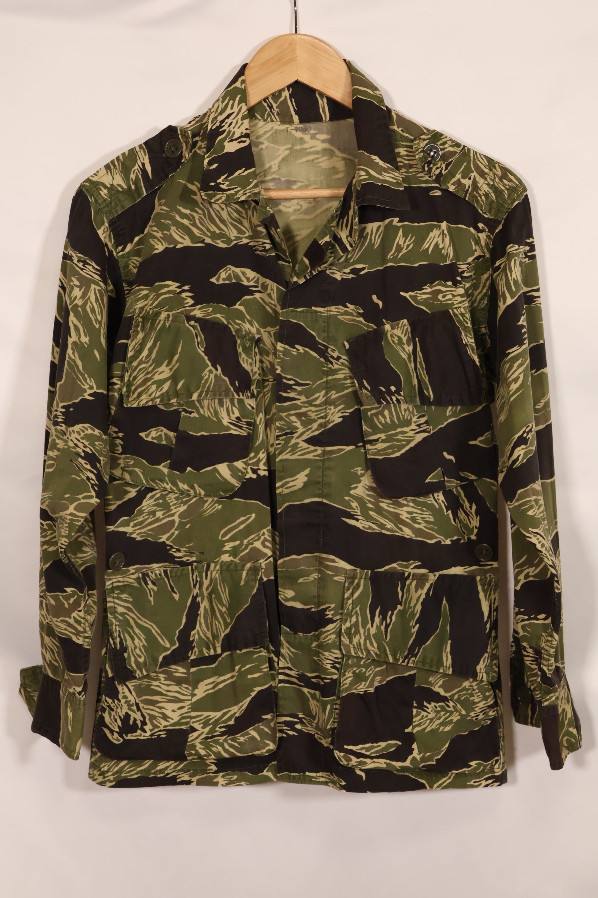 1960s lightweight fabric Okinawa Tiger jungle fatigues cut jacket, used.