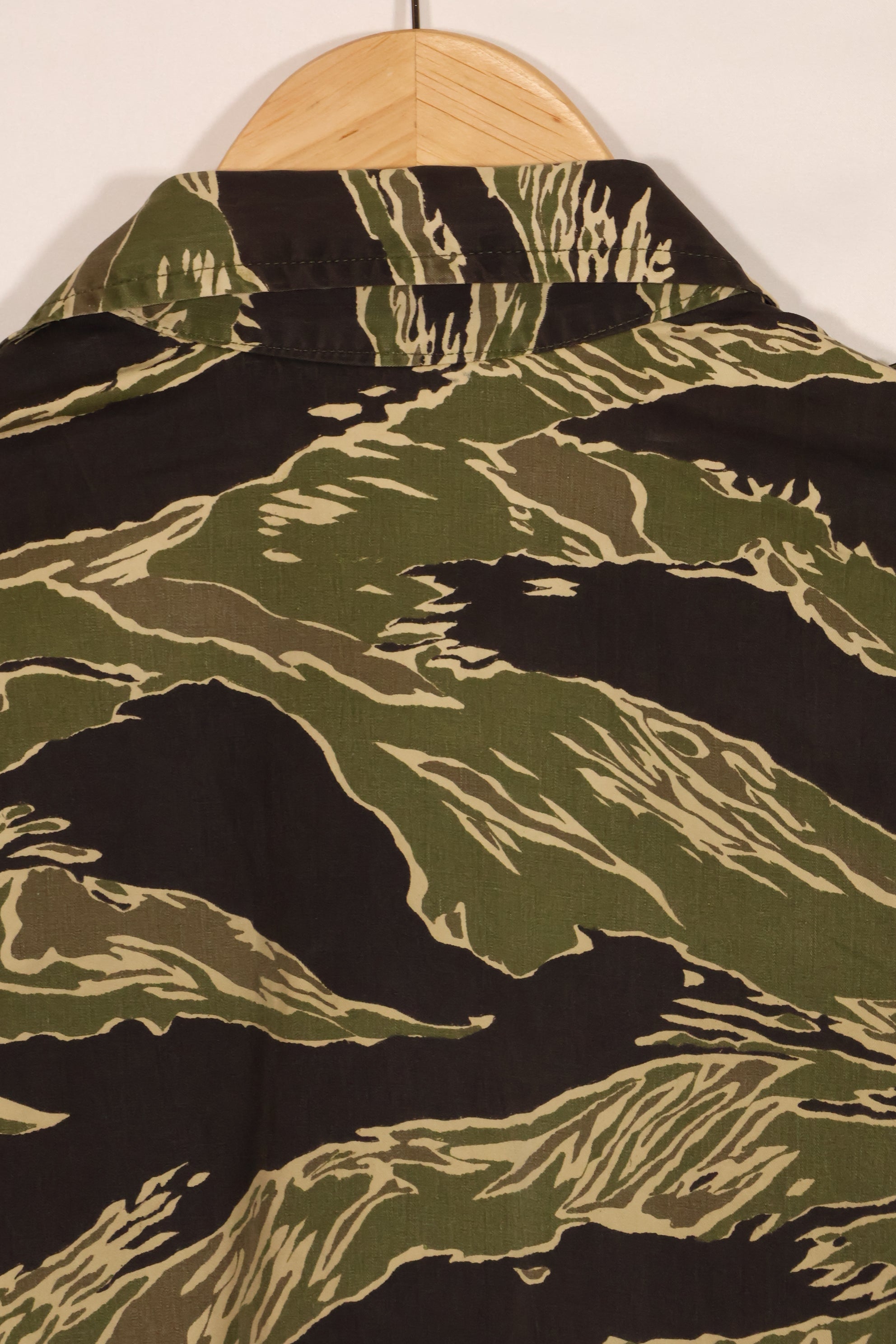 1960s lightweight fabric Okinawa Tiger jungle fatigues cut jacket, used.