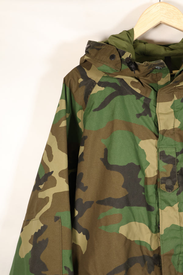 1990 Contract U.S. Army ECWCS 1st Generation Gore-Tex Parka, Woodland Camo, X-Large, Regular Fit, Used