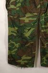 1969 Contract L-S Ripstop Fabric ERDL Camo Green Leaf Jungle Fatigue Pants (Used)