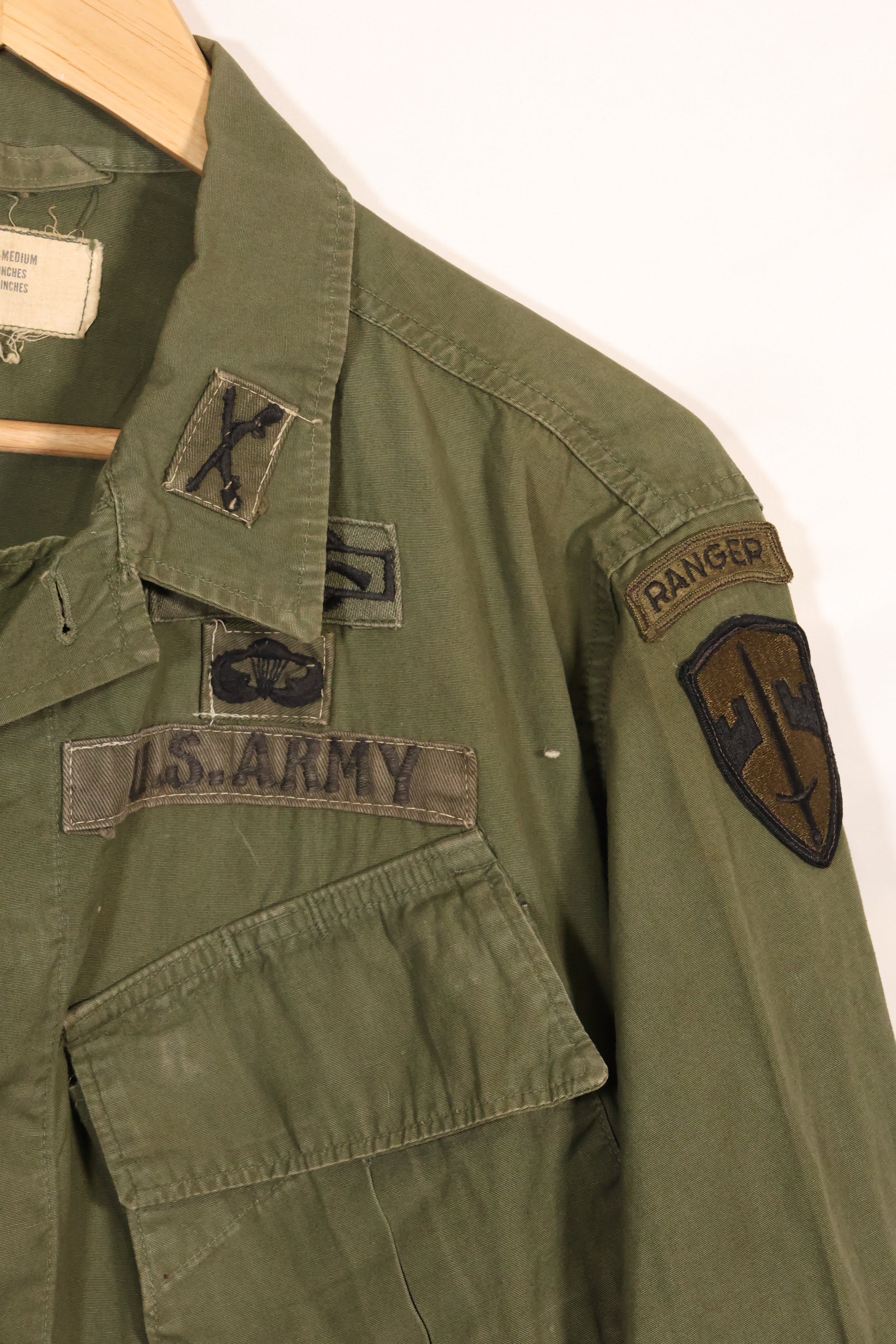 Circa 1965 M-R 2nd Model Jungle Fatigue Jacket, first attached, with patches, famous division, used.