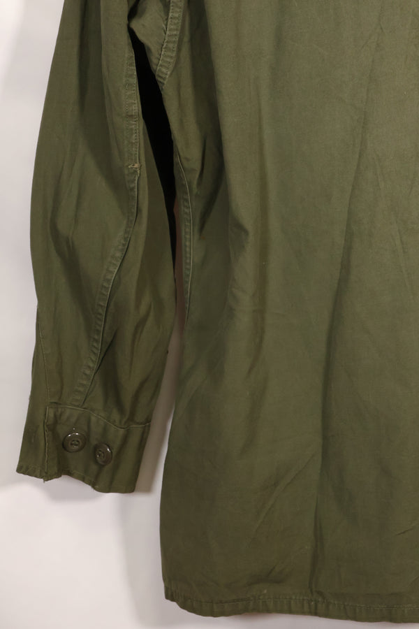 Circa 1965 M-R 2nd Model Jungle Fatigue Jacket, first attached, with patches, famous division, used.