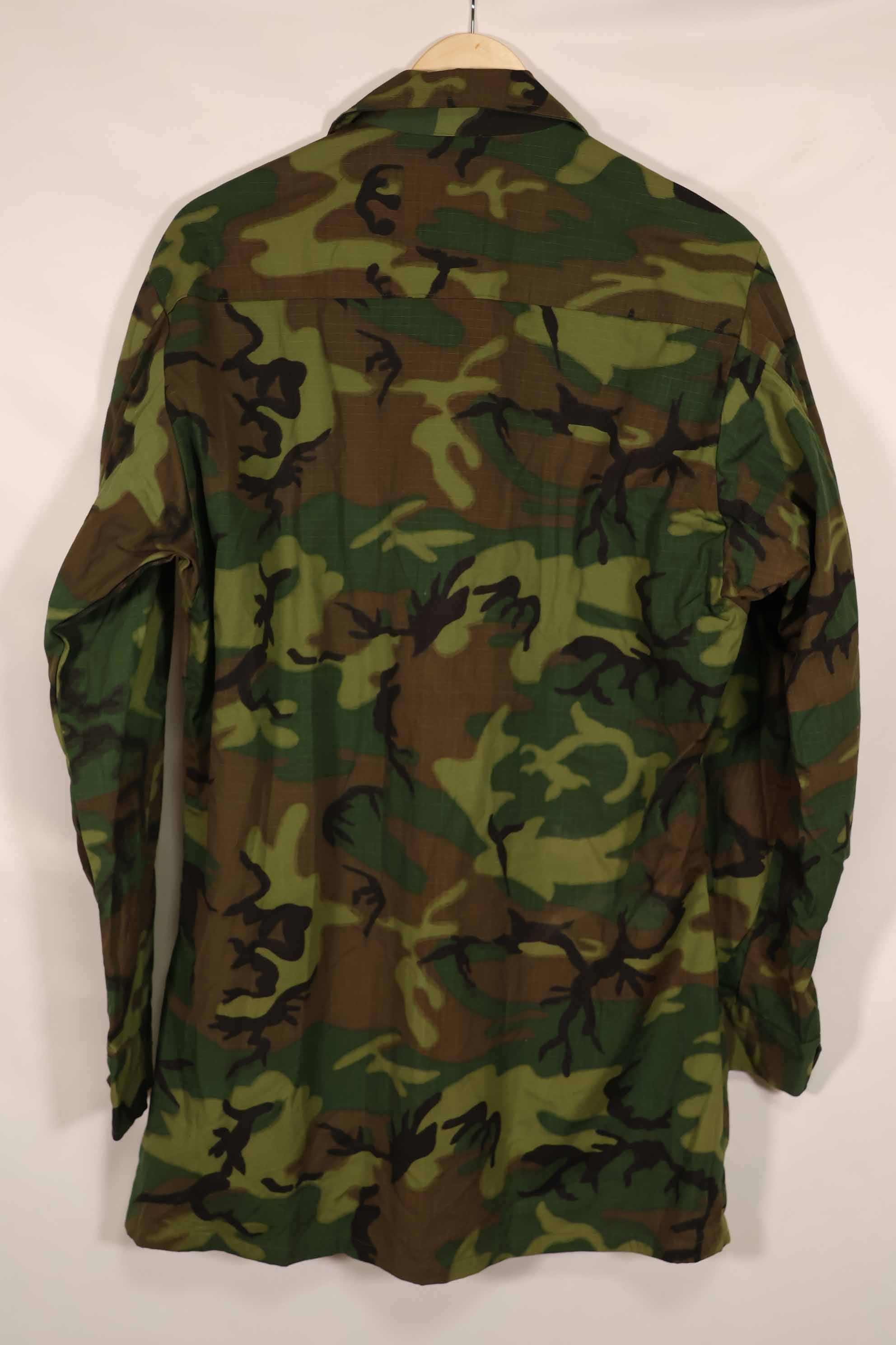 Real 1968 ERDL Camouflage Jungle Fatigue Jacket M-L Deadstock