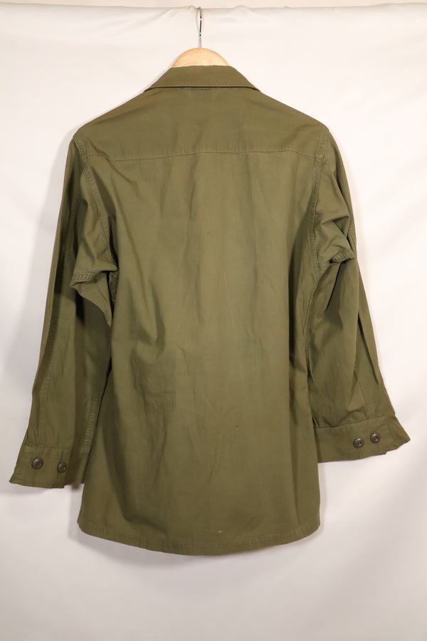 1966-67 S-R 3rd Model Jungle Fatigue Jacket MACV Medic with first patch used