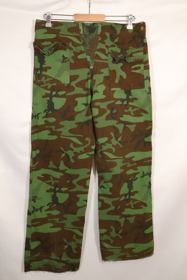 1960's Poplin ARVN leaf camouflage pants, size large, light fabric, rare, used.