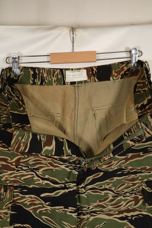 Mid-1960s Deadstock Early Gold Tiger Stripe Pants Size S-R US Cut