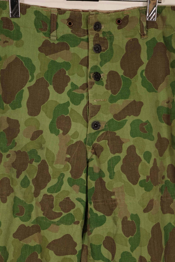 Real 1940s WWII U.S. Marine Corps P44 grogskin camouflage pants, used.