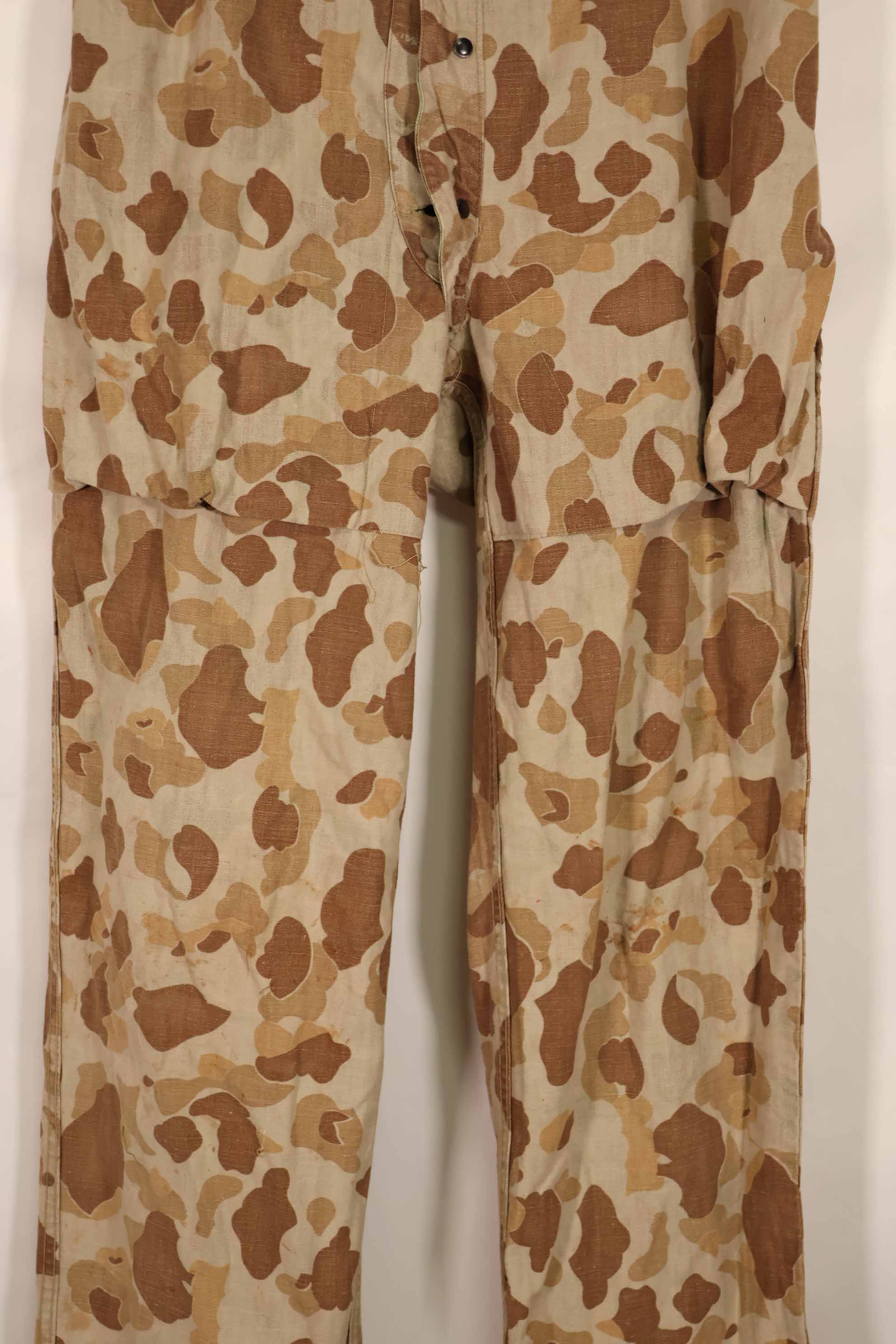 Real 1940s WWII U.S. Marine Corps P44 grogskin camouflage pants, used.