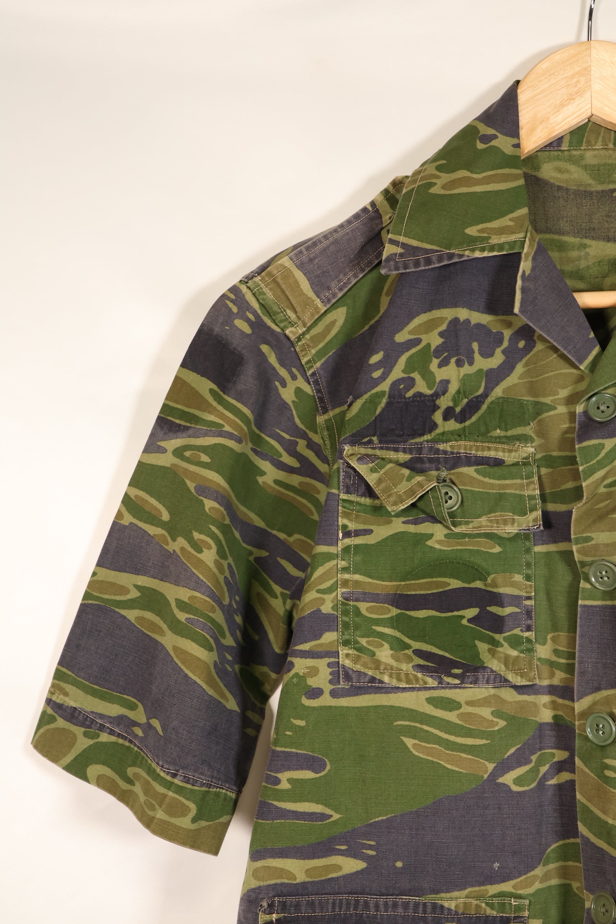 Authentic Fabric, Postwar Sewn, South Vietnamese Marine Corps (VNMC), 5th Pattern, Tiger Stripe Shirt, Used