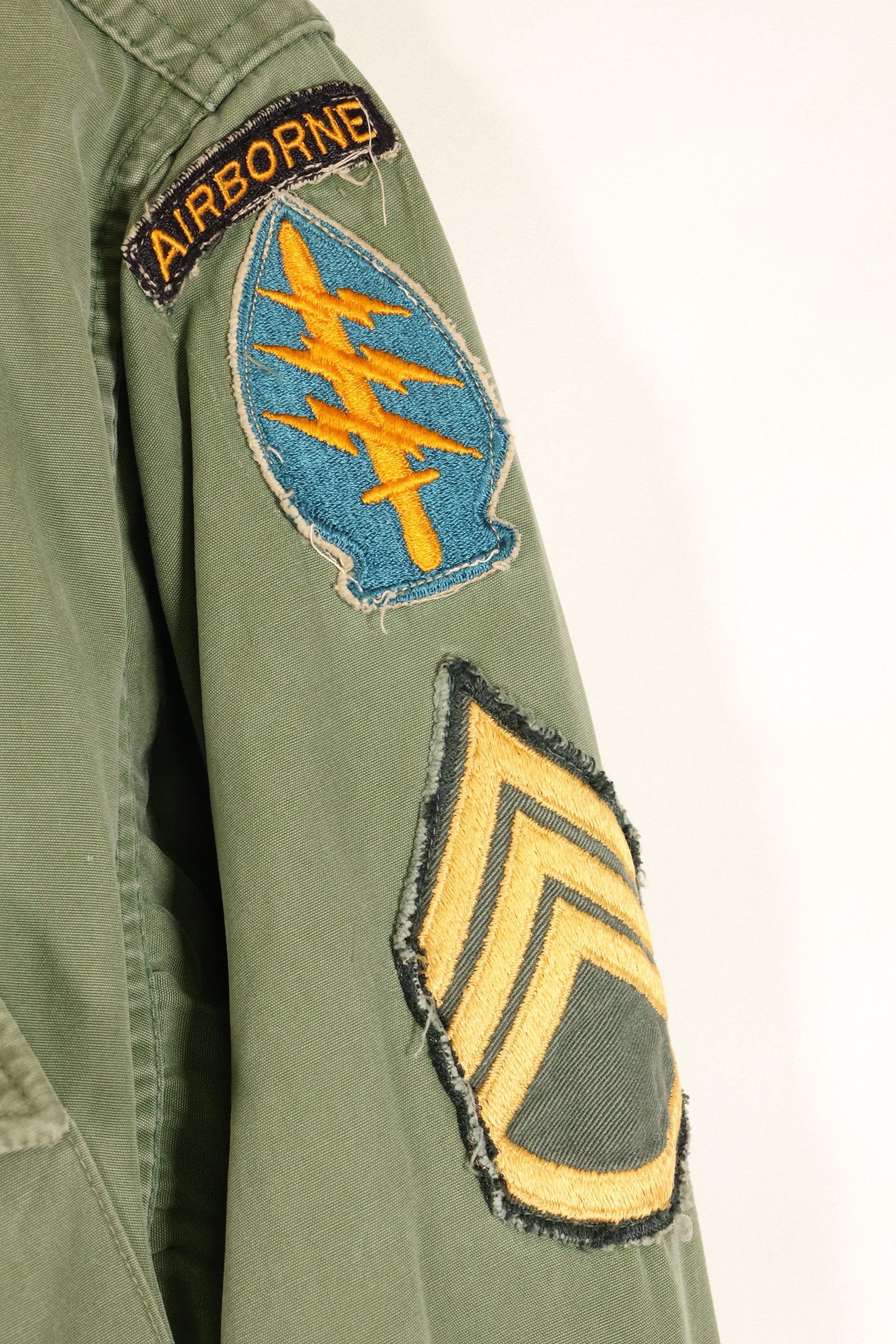 Estimated Contract Year: 1966–67 | S-R | 3rd Model Jungle Fatigue Jacket | Green Beret | Used
