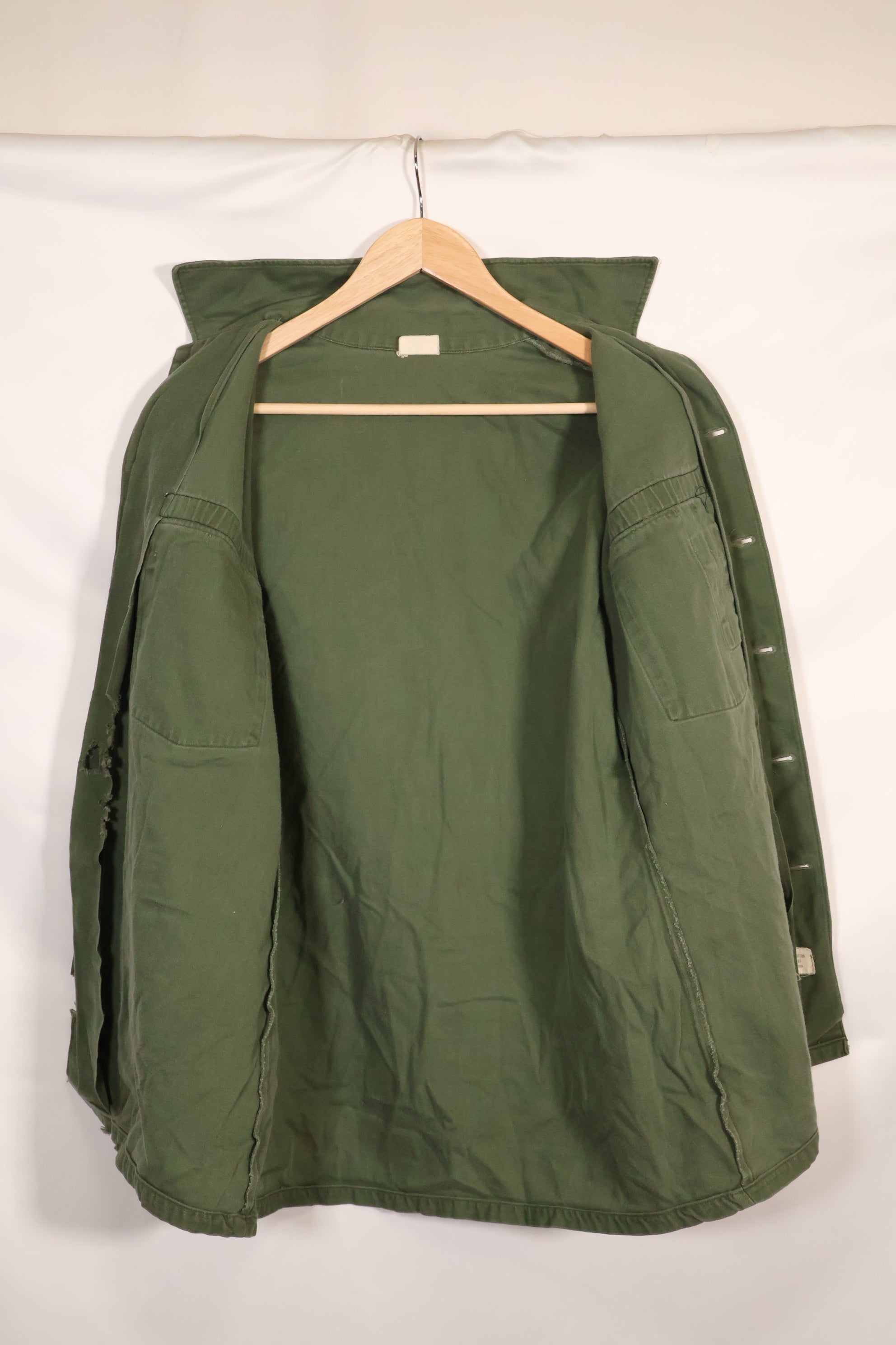 1967 Contract US Navy OG-107 Utility Shirt Engineering Corps SEABEES Identical Owner A