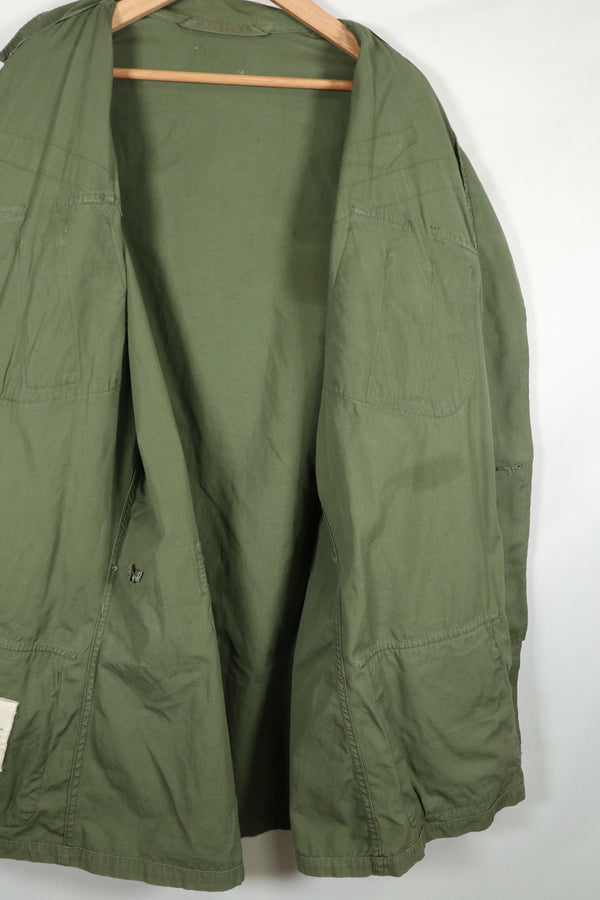 Real 2nd Model Jungle Fatigue Jacket, no size tag, scratches, used.