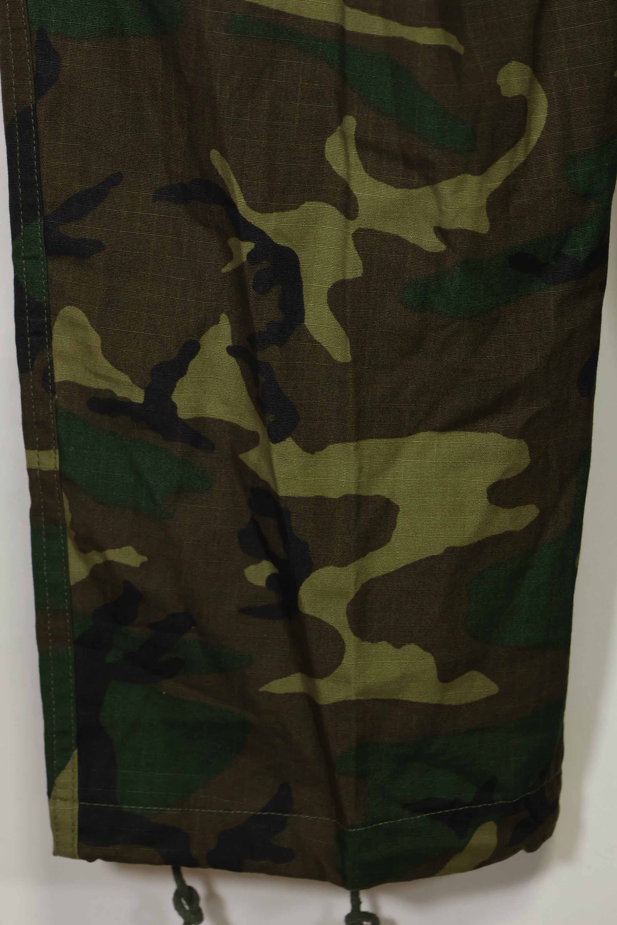 1981 Contract Deadstock U.S. Army ERDL LC Leaf Jungle Fatigue Pants L-S