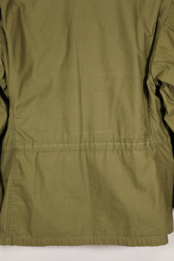 Early 1970's Estimated MEDIUM size 3rd Model M65 Field Jacket, size tag missing, used.
