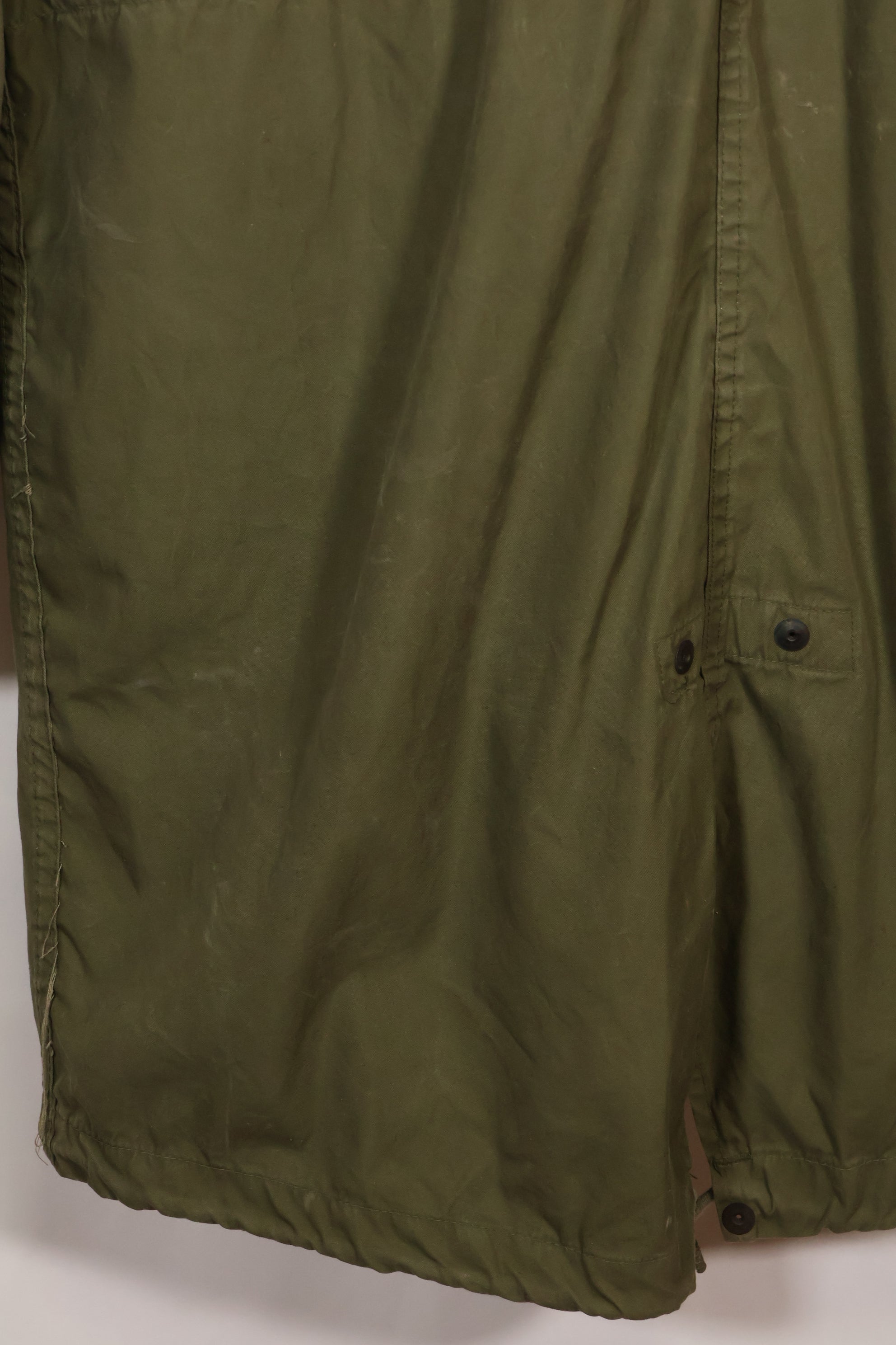 1977 Contract S-R U.S. Army M65 Field Parka, good condition, used.