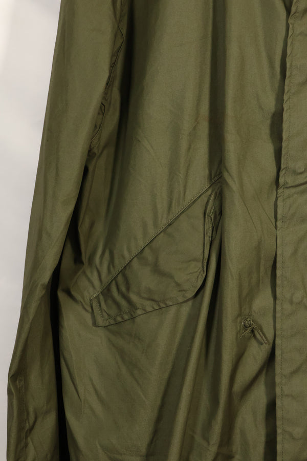 1970 Contract M-R Deadstock US Army M65 Field Parka, aluminum zipper, long term storage.