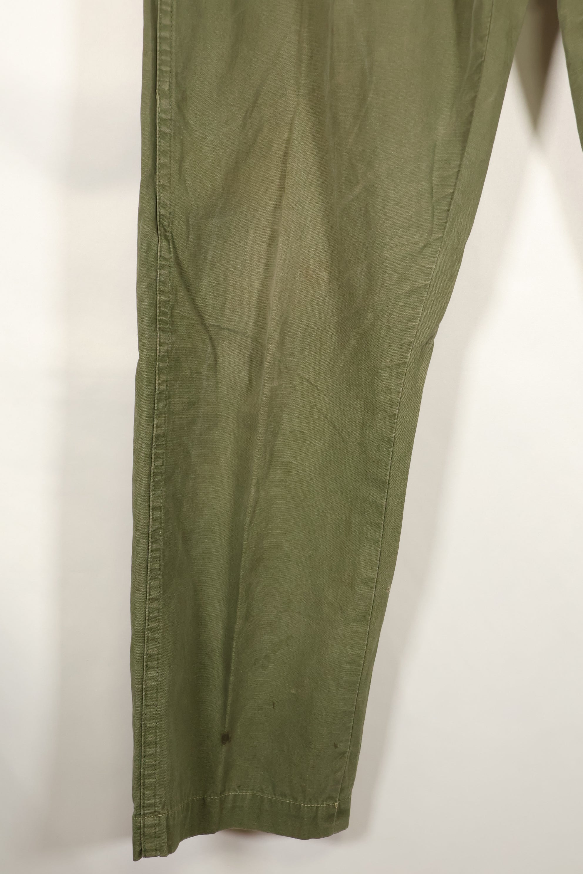 Late 1960s U.S. Army OG-107 Poplin fabric utility pants, used.
