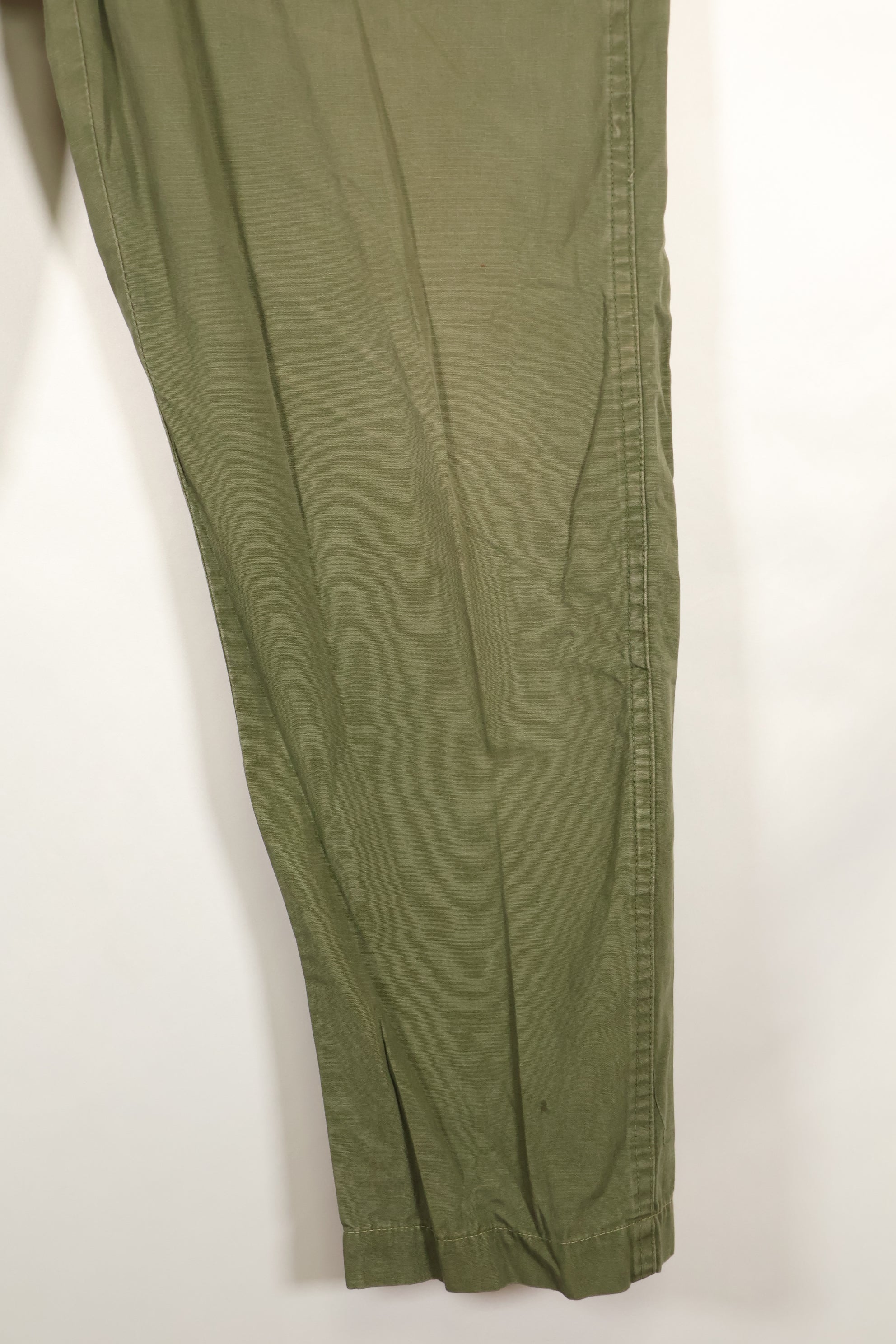 Late 1960s U.S. Army OG-107 Poplin fabric utility pants, used.