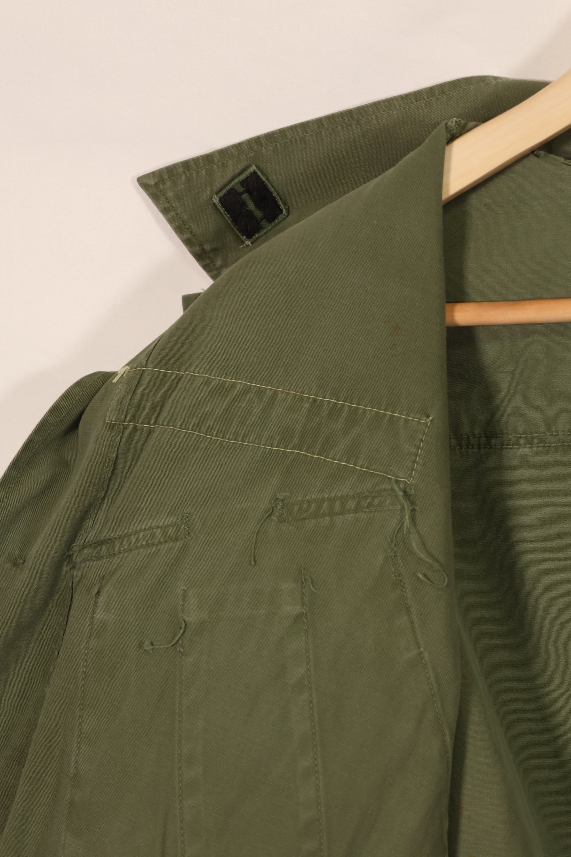 Real 1966-67 3rd Model Jungle Fatigue Jacket M-S USAF First Attached Used