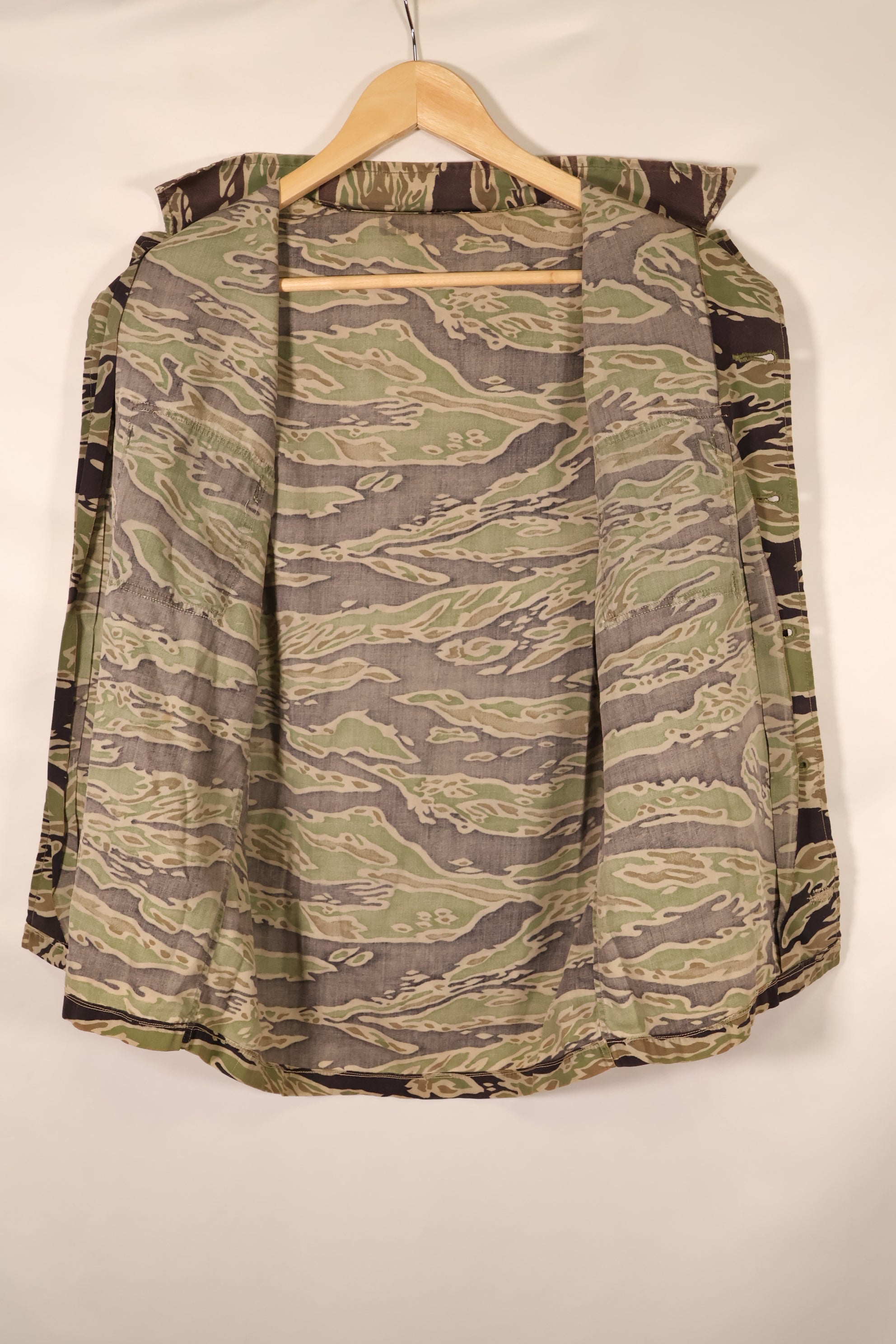 Late 1960s—Estimated US-S—Late War Lightweight—Tiger Stripe—Shirt—Some wear and fading—Used