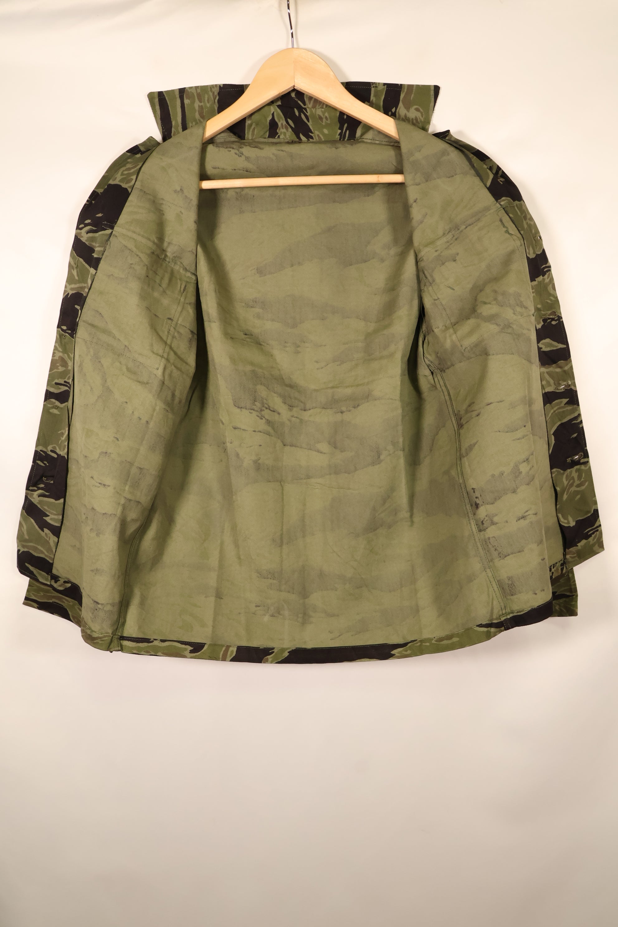 1960年代後半　A-M　レイトウォーヘビーウェイト　タイガーストライプ　Aianカット　シャツ　未使用品