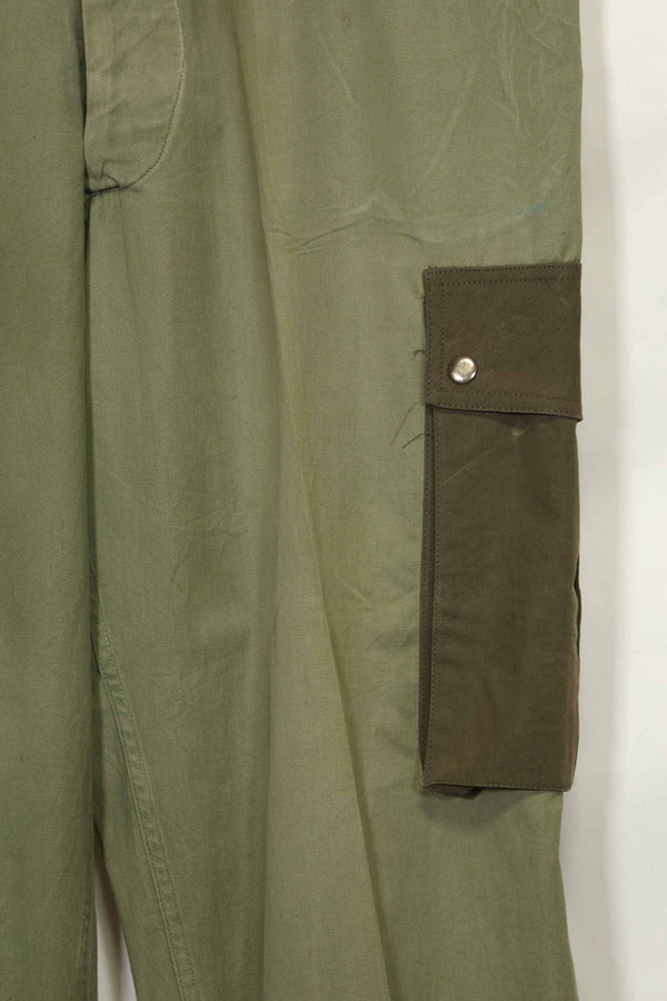 1940s-50s U.S. Army M45 cotton field pants with modified cargo pockets, airborne use, used, A