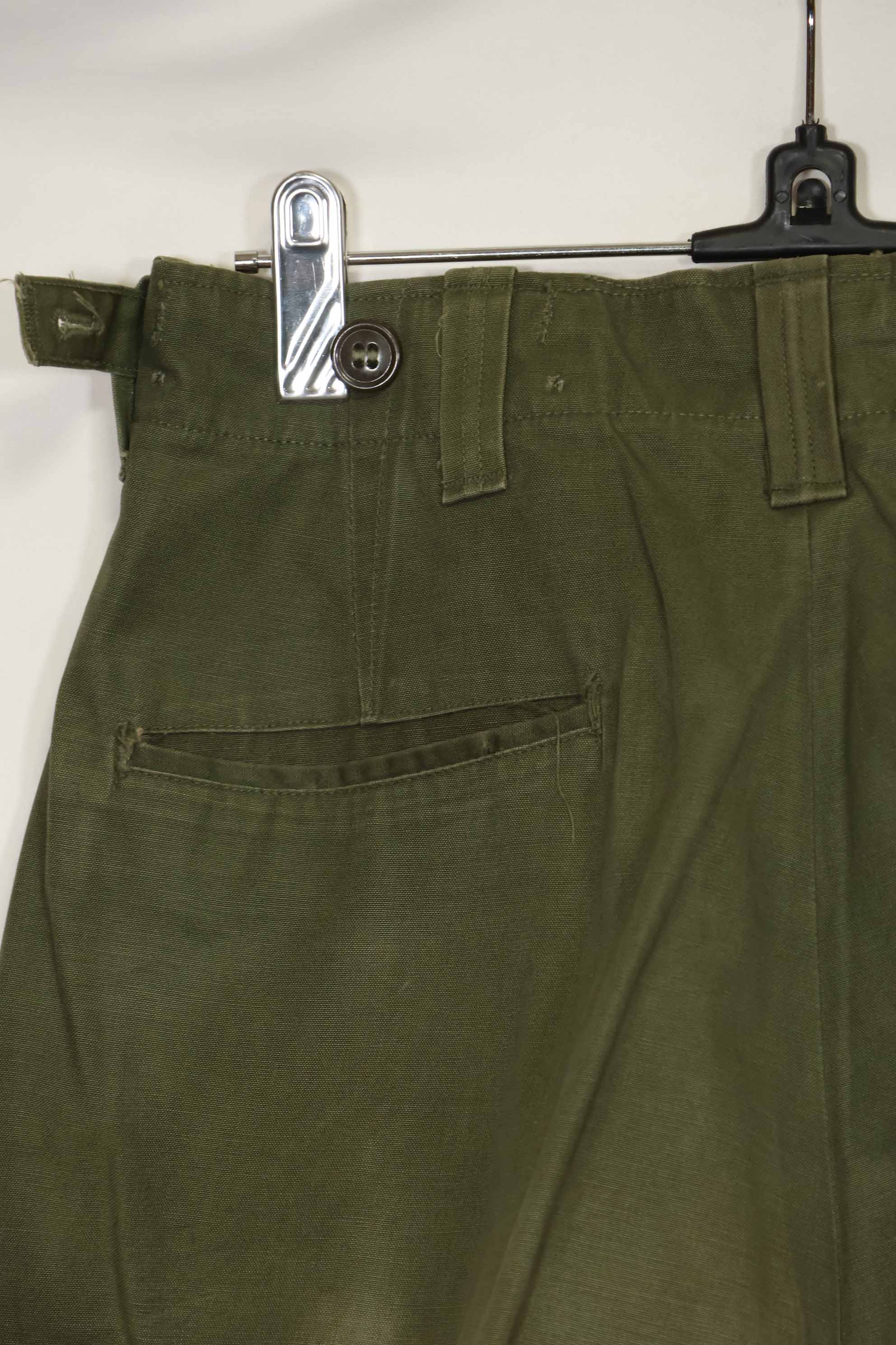 1940s-50s US Army M45 cotton field pants with modified cargo pockets, airborne use, used, B