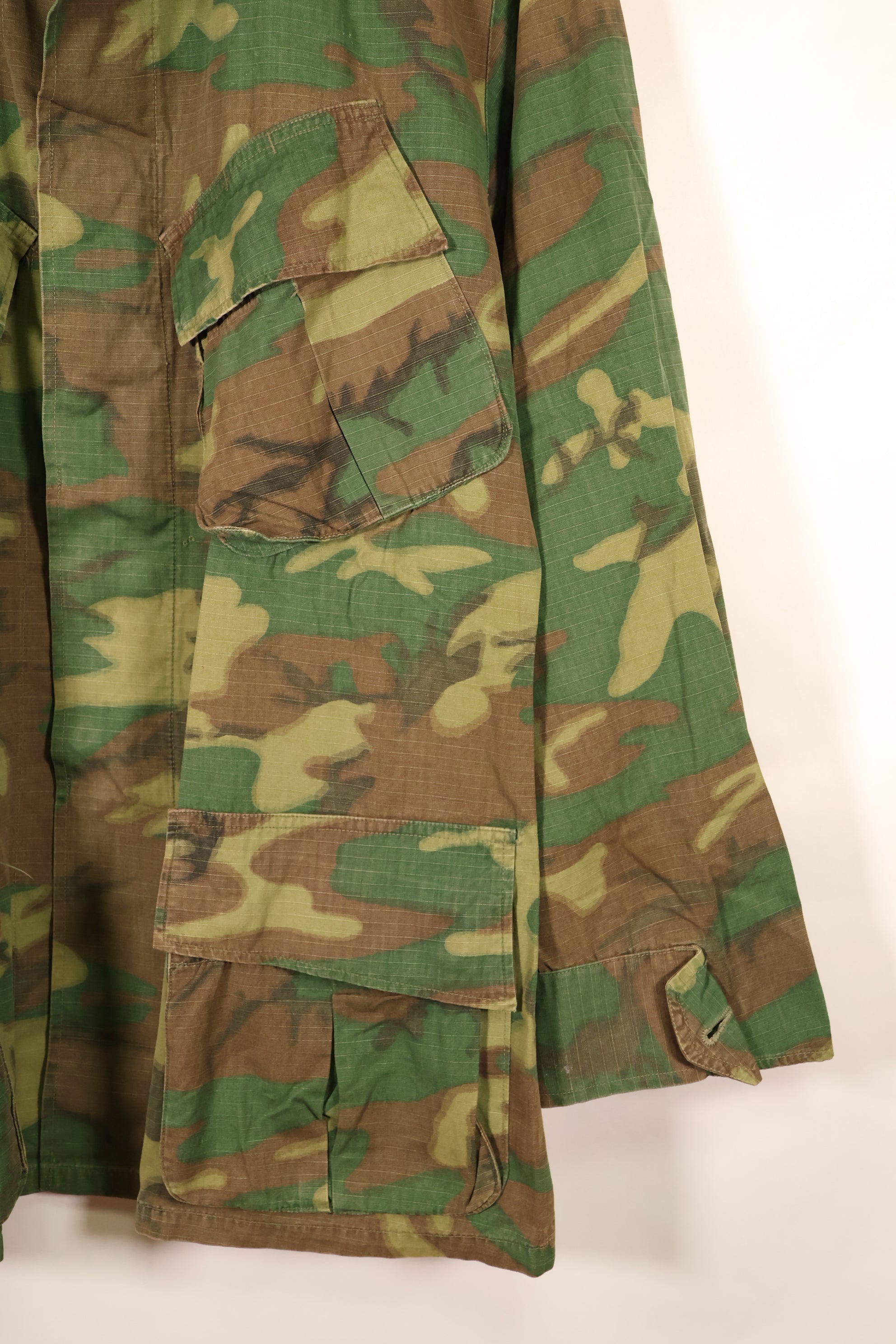 1969 Contract, M-S, U.S. Military, ERDL, Green Leaf Camo, Fatigue Jacket, Good Condition, Used
