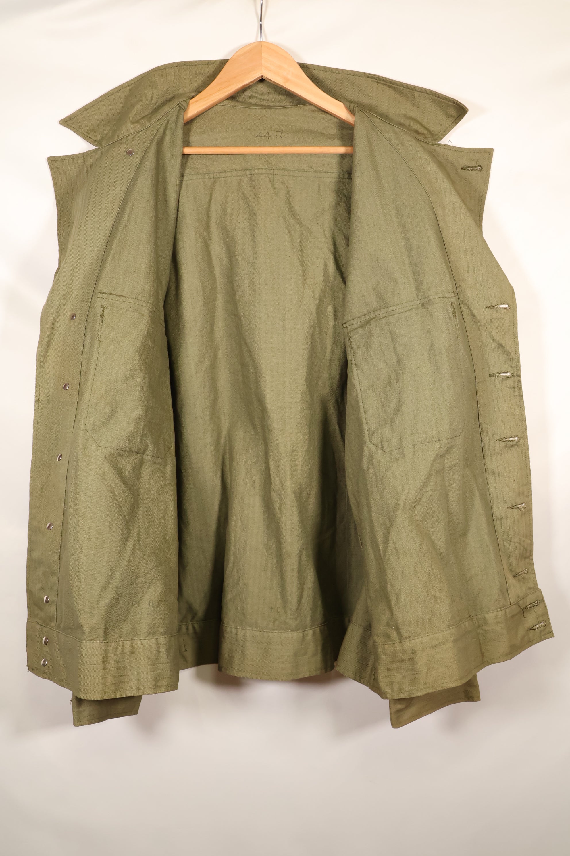 1940s 44R U.S. Army M-41 HBT utility jacket, almost unused.
