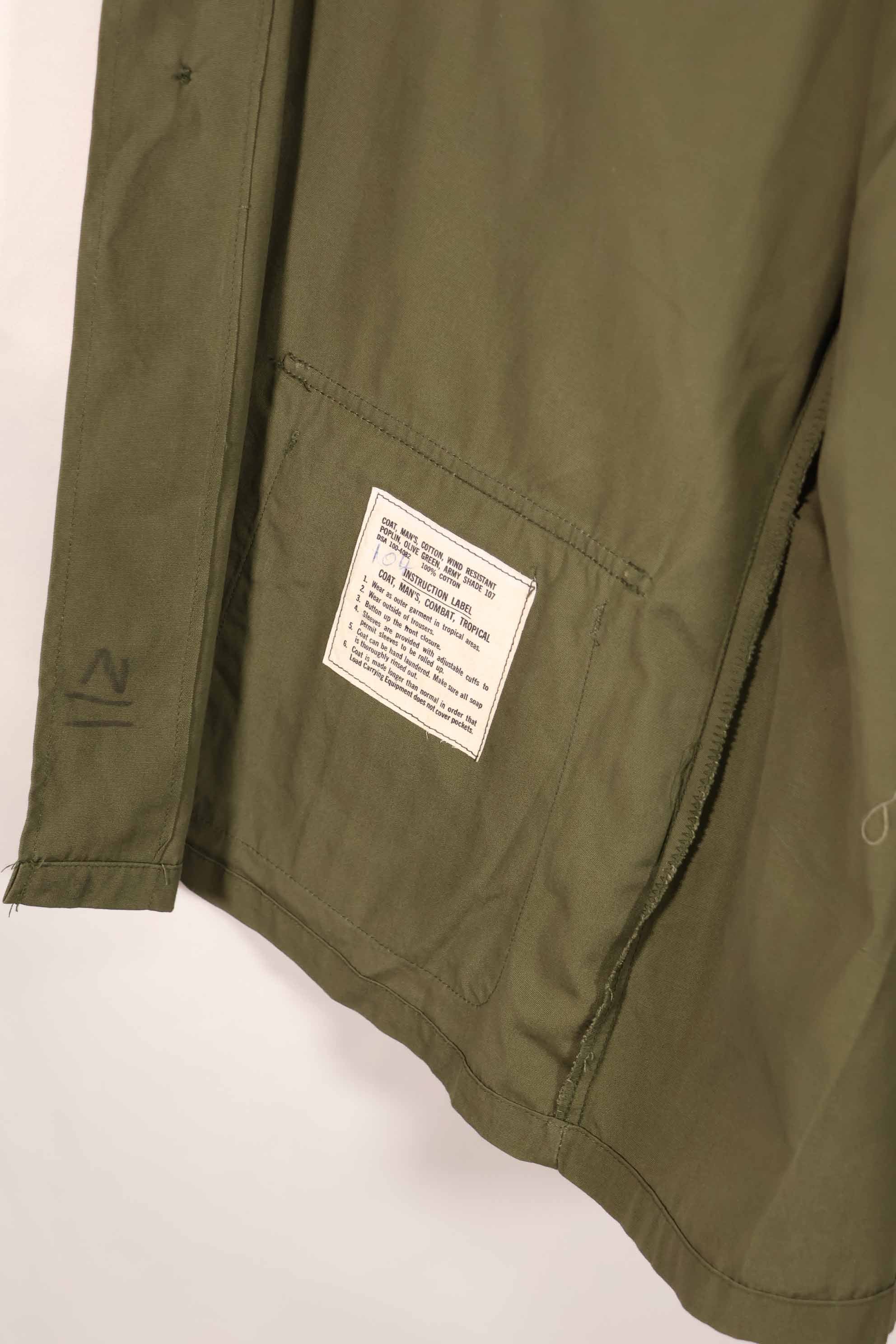 Real 1966-1967 3rd Model Jungle Fatigue Jacket L-R, almost unused.