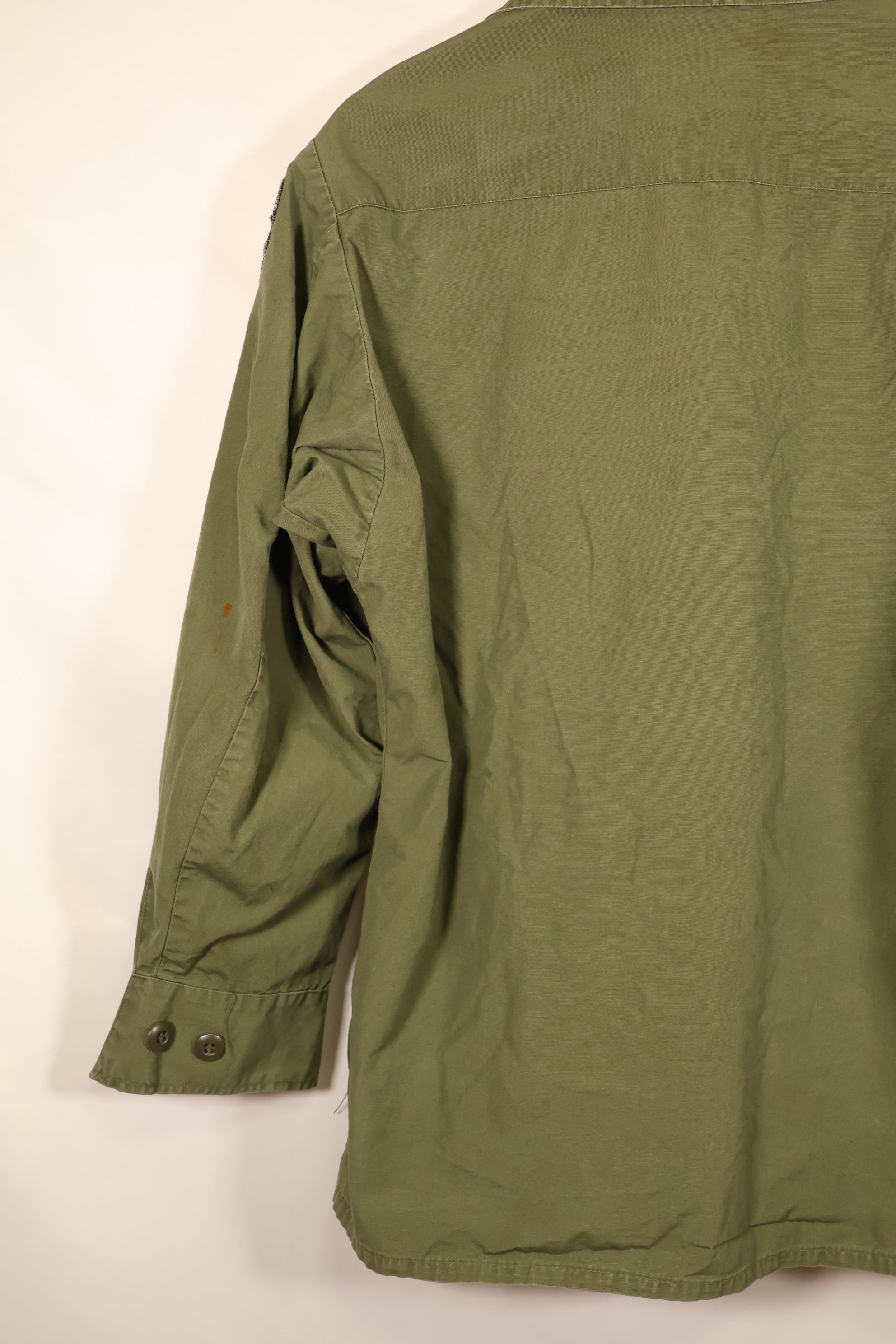 Contract item from around 1967—M-S 3rd Model Jungle Fatigue Jacket with patch (added later)—Used