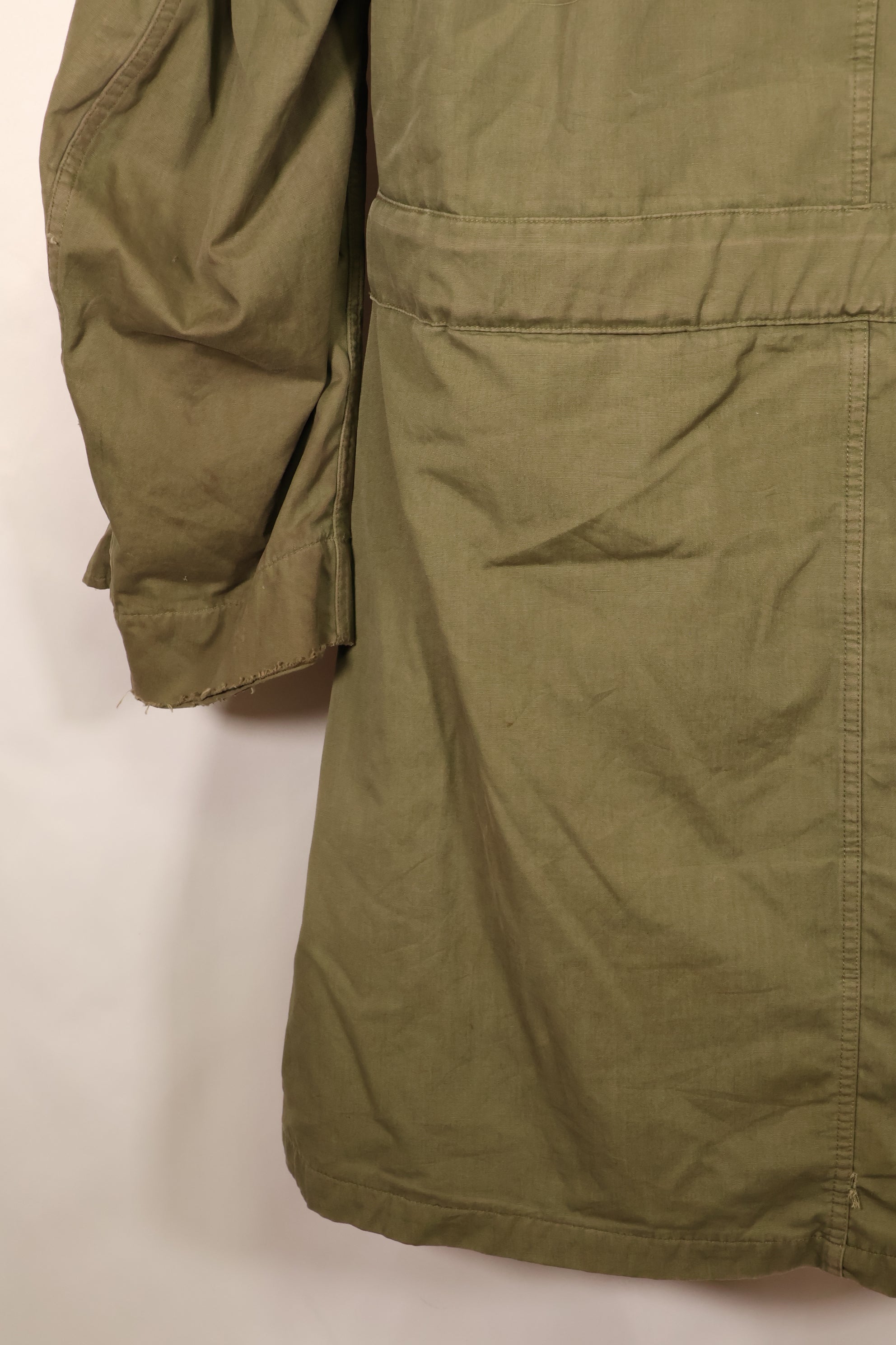1940s MEDIUM M-1947 Field Parka, Army/Marine Corps, Shows Signs of Wear, Used