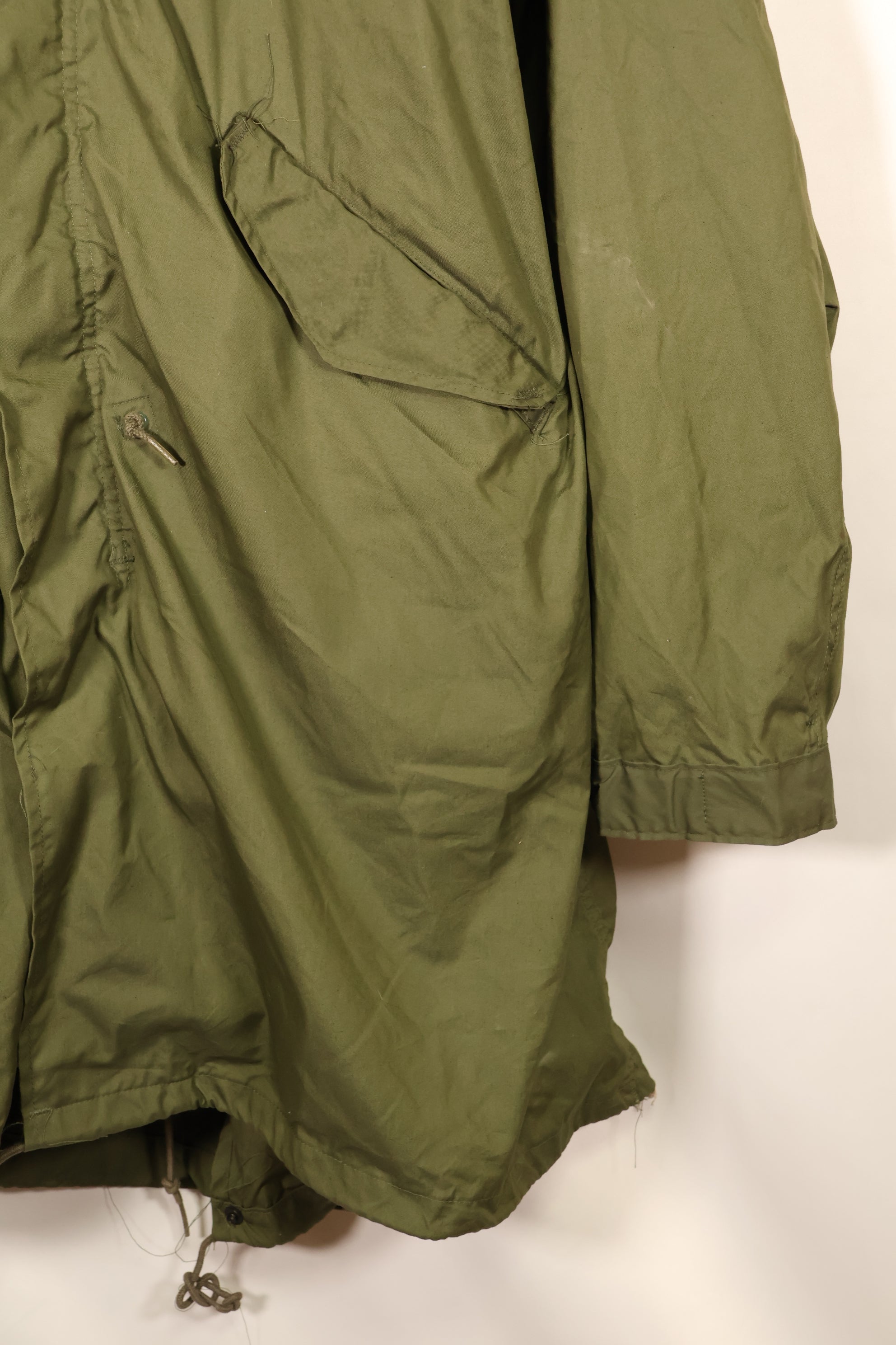 1983 Contract, MEDIUM, U.S. Military, M65 Field Parka, Set with Liner, Good Condition, Used