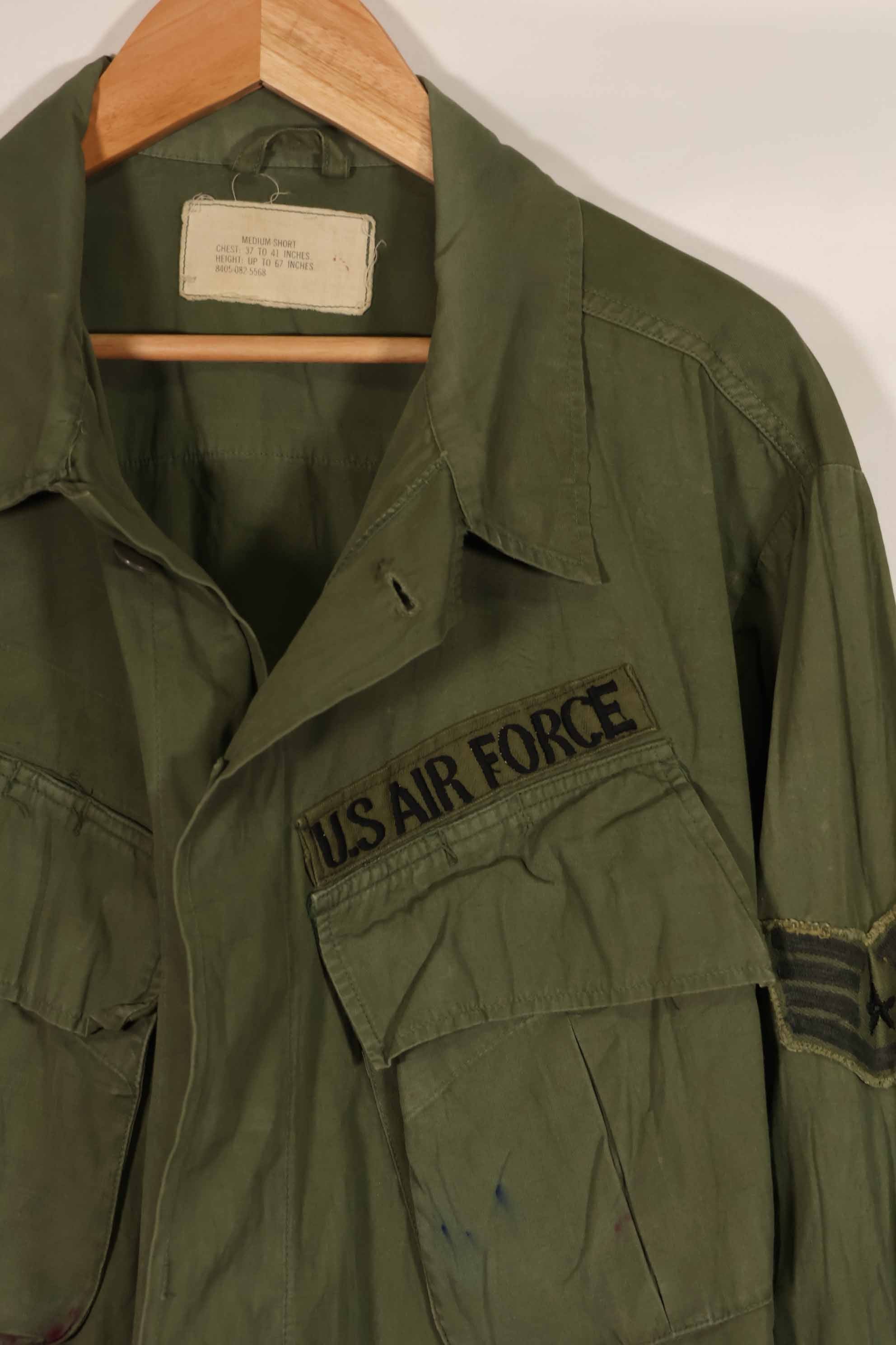 Real 3rd Model Jungle Fatigue Jacket M-S, manufactured circa 1966-67, used.