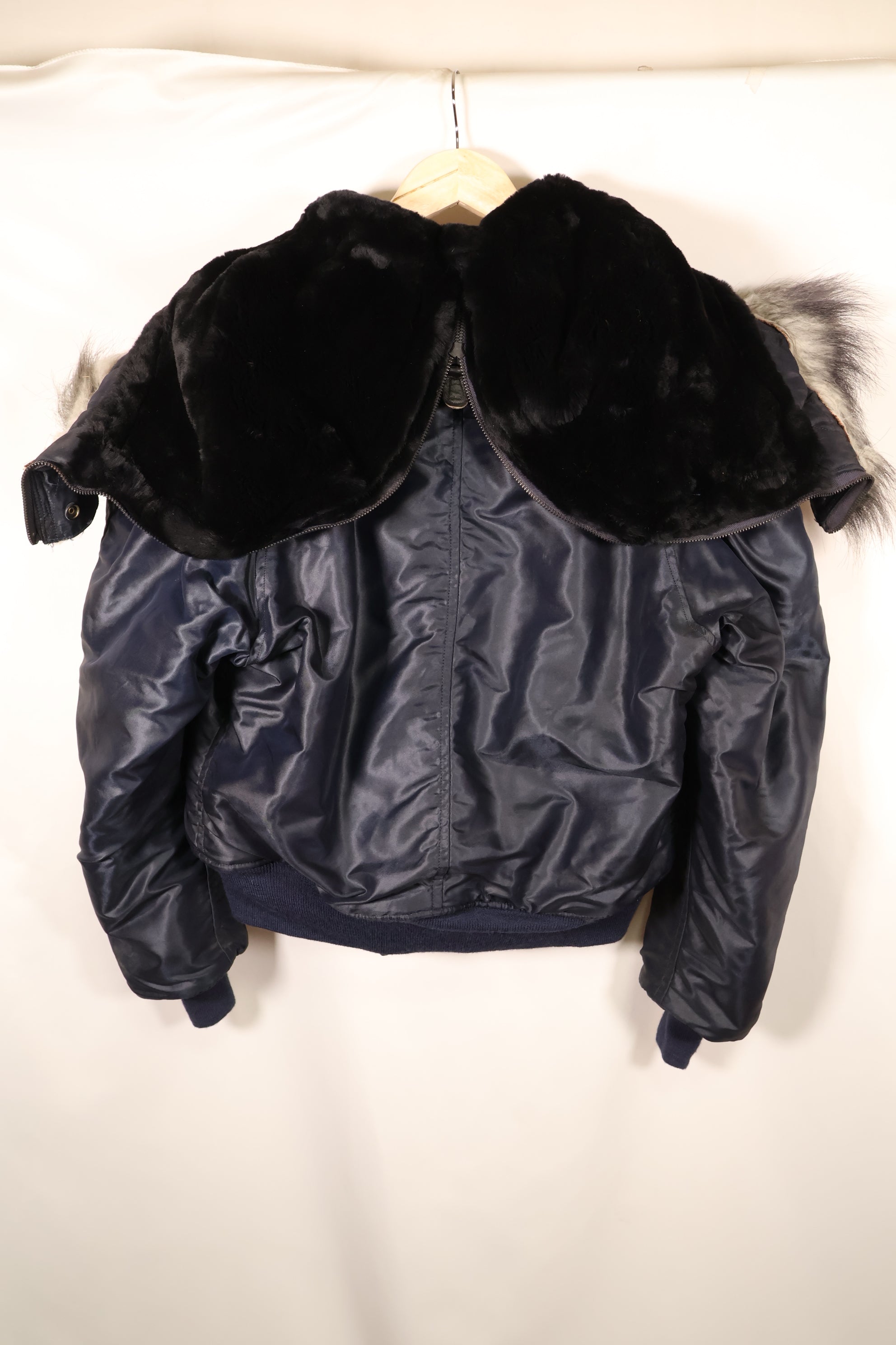 1950s MEDIUM U.S. Air Force (USAF) N2-A Flight Jacket, Heavy-Duty, Good Condition, Used