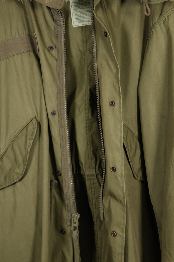 1980's lot LARGE resin zipper M65 field jacket without liner, with hood, almost unused.