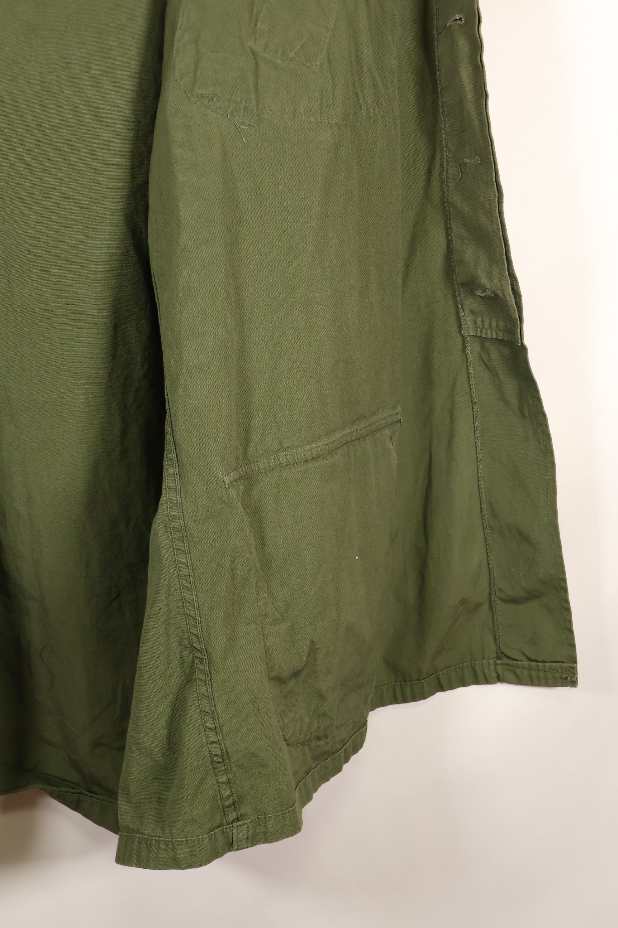 Circa 1966-67 L-R 2nd Model 3rd Model eclectic jungle fatigues jacket, used, good condition.