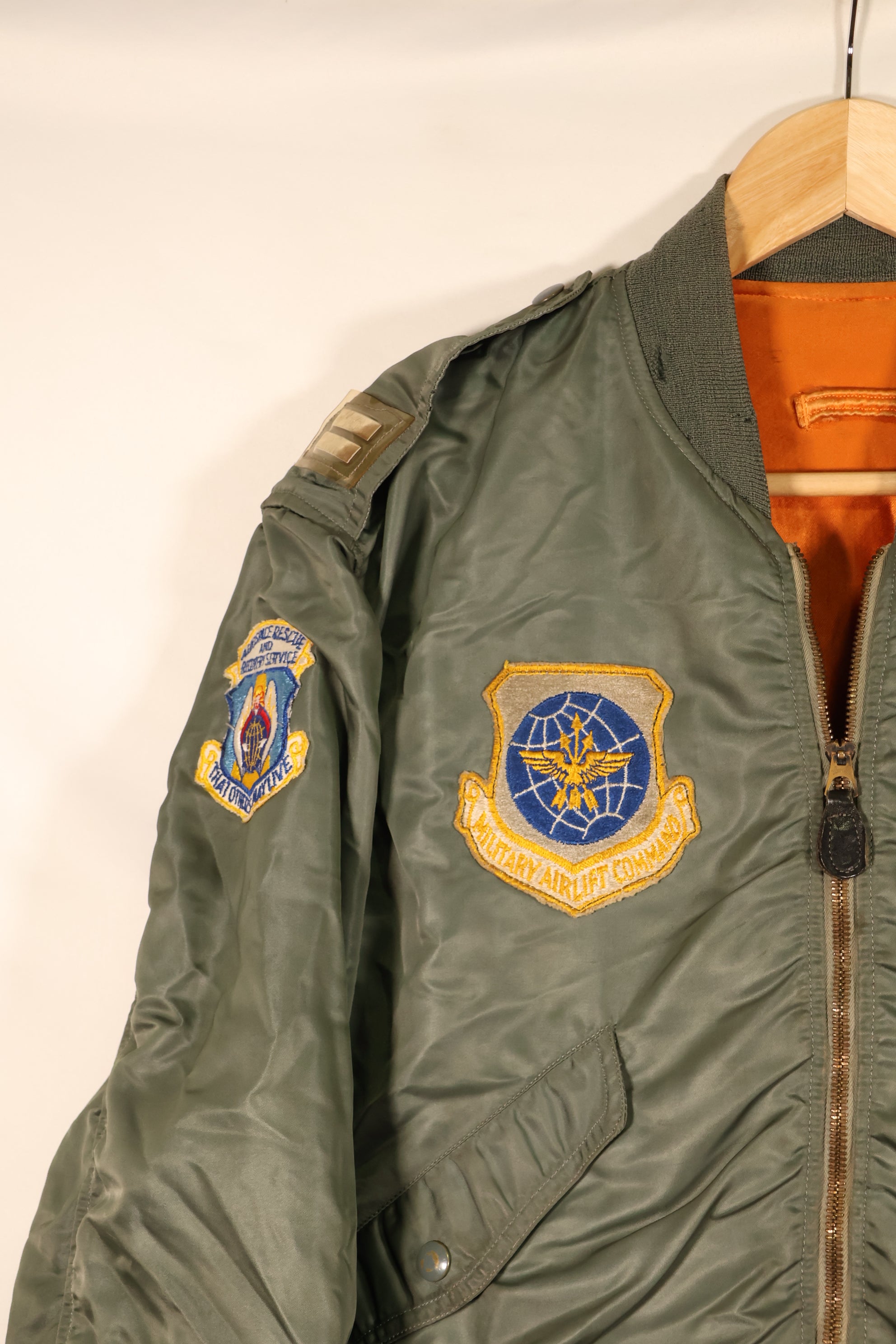 1960 Contract, MEDIUM, U.S. Air Force (USAF), L-2B Flight Jacket, Original Patches, Used