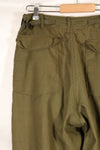Early 1970s, estimated MEDIUM pilot fireproof pants, size tag missing, used.