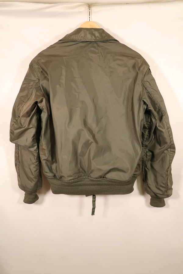 1990年契約　MEDIUM　CWU-45P　高高度フライトジャケット　陸軍パッチ付き　中古品