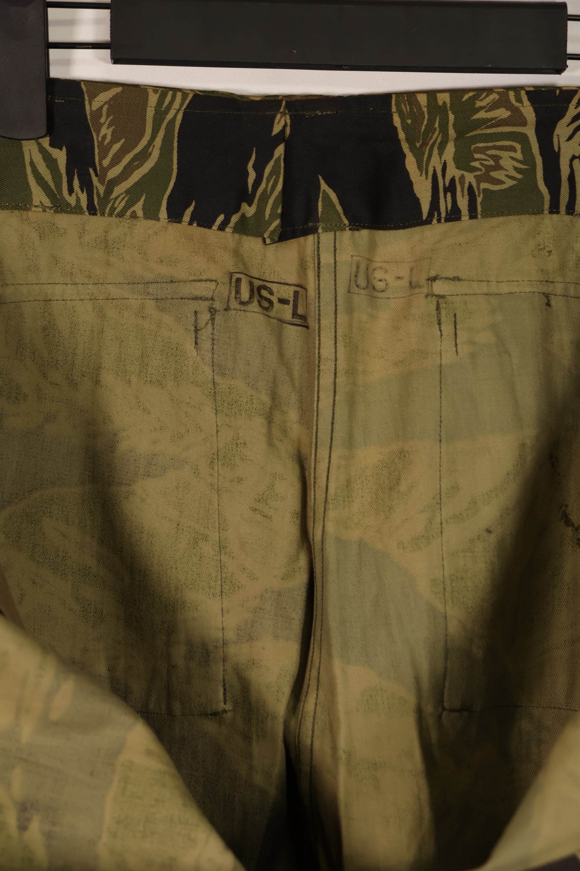 Real deadstock Okinawa Tiger Tiger Stripe Pants US-L in mint condition