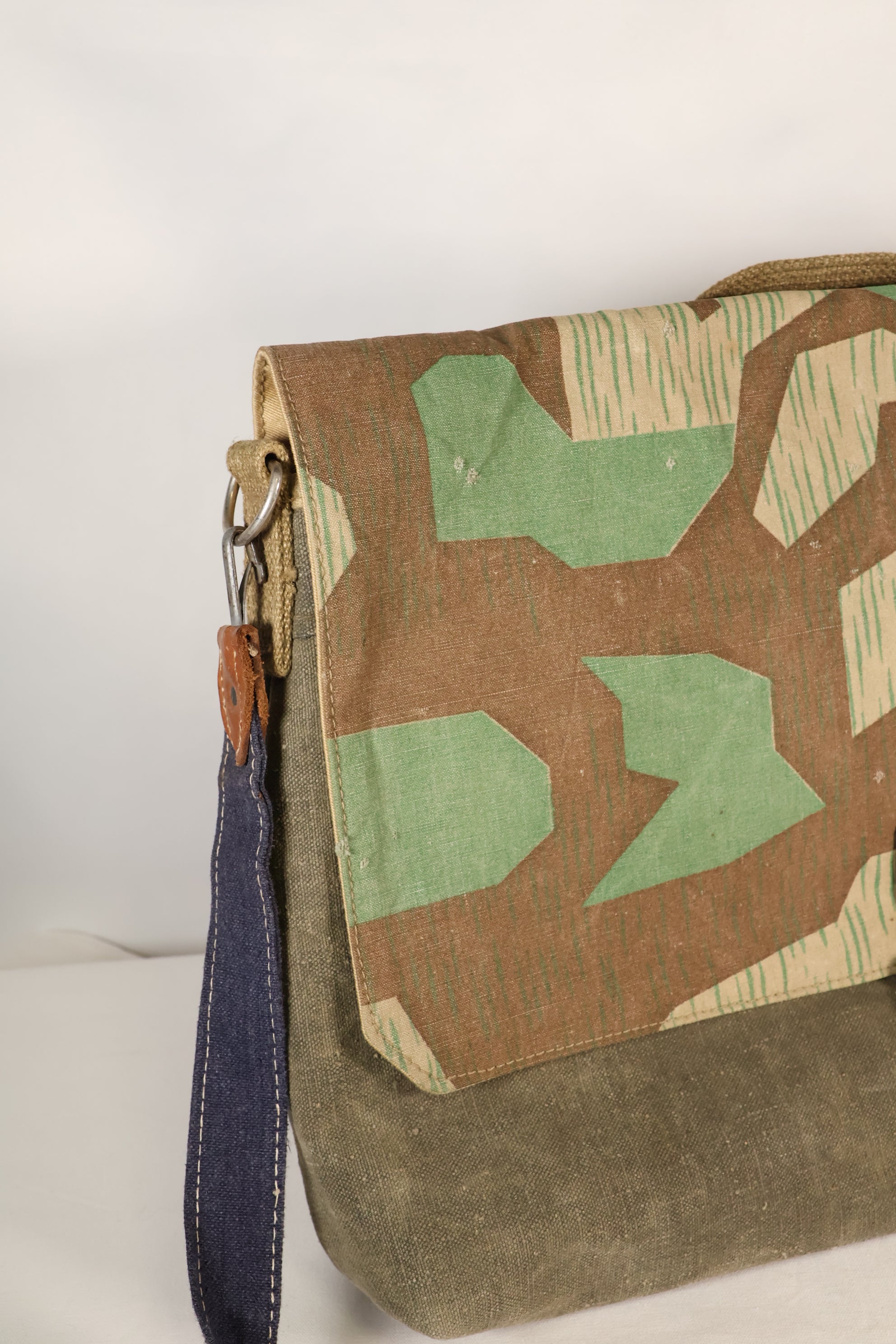 WWII German Luftwaffe splinter camouflage messenger bag made by Signal Depot, USA, using 1940s parts