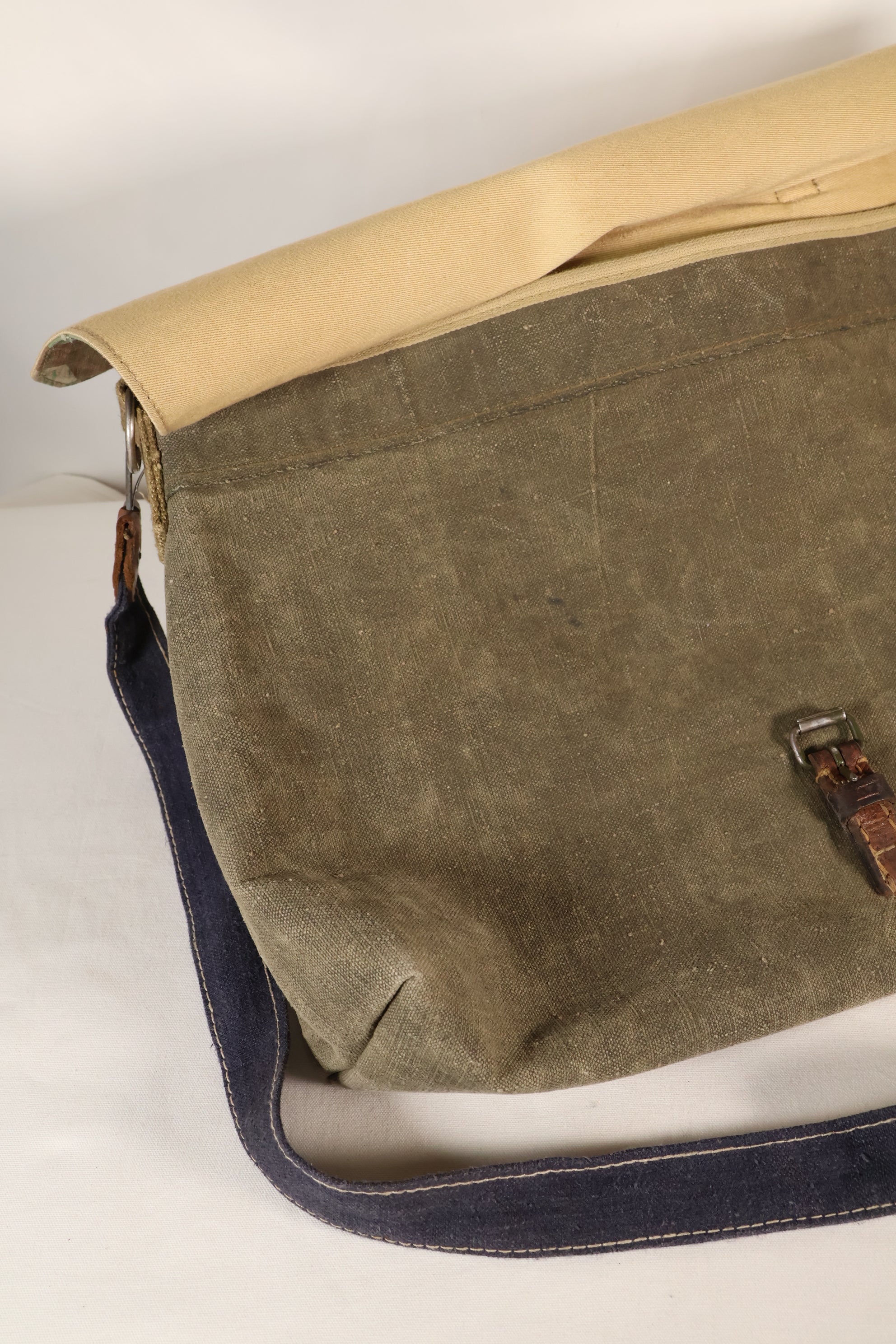 WWII German Luftwaffe splinter camouflage messenger bag made by Signal Depot, USA, using 1940s parts