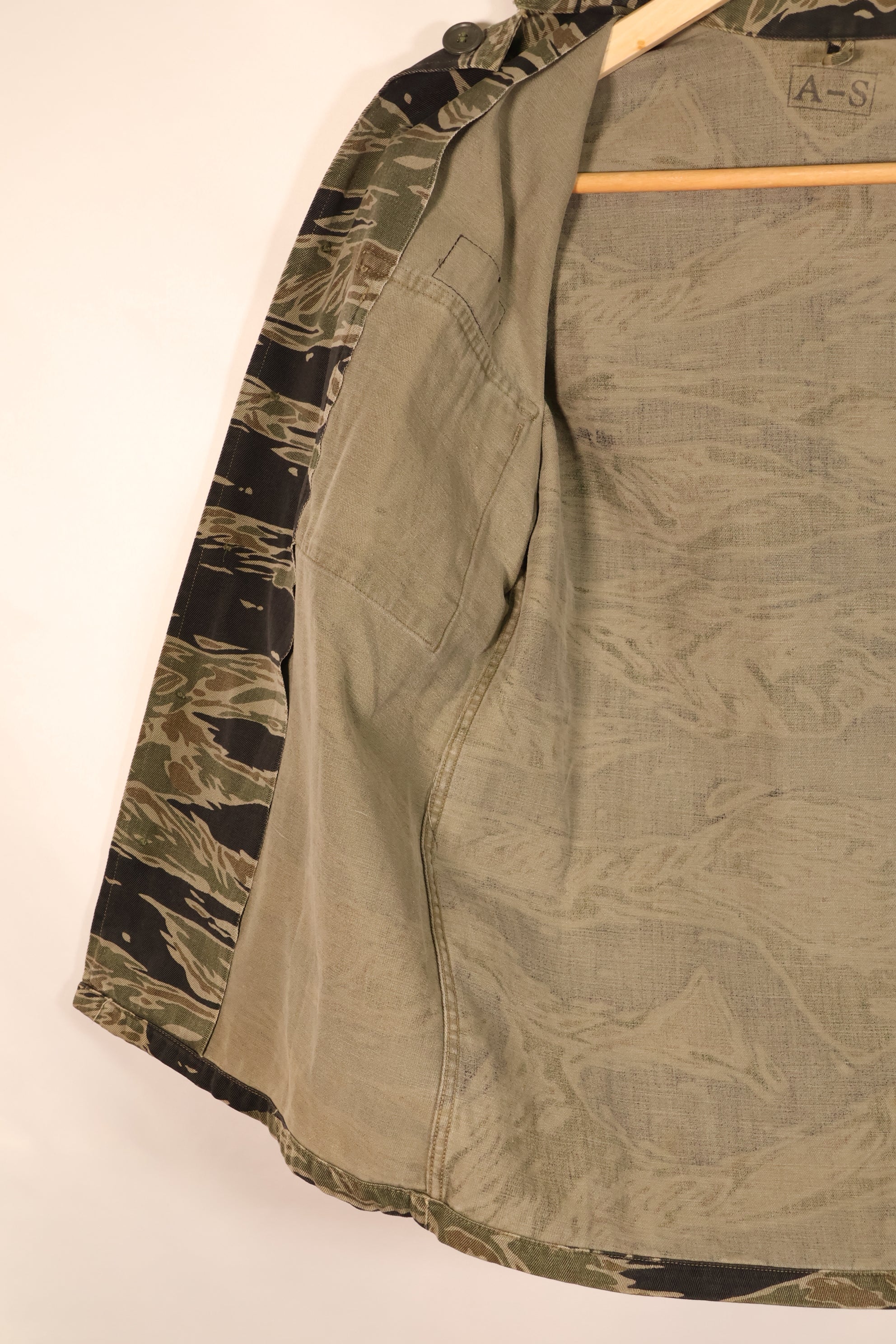 1960s - Silver Tiger - a-s - Tiger Stripe - Shirt - With Patch - Interpreter - Used 