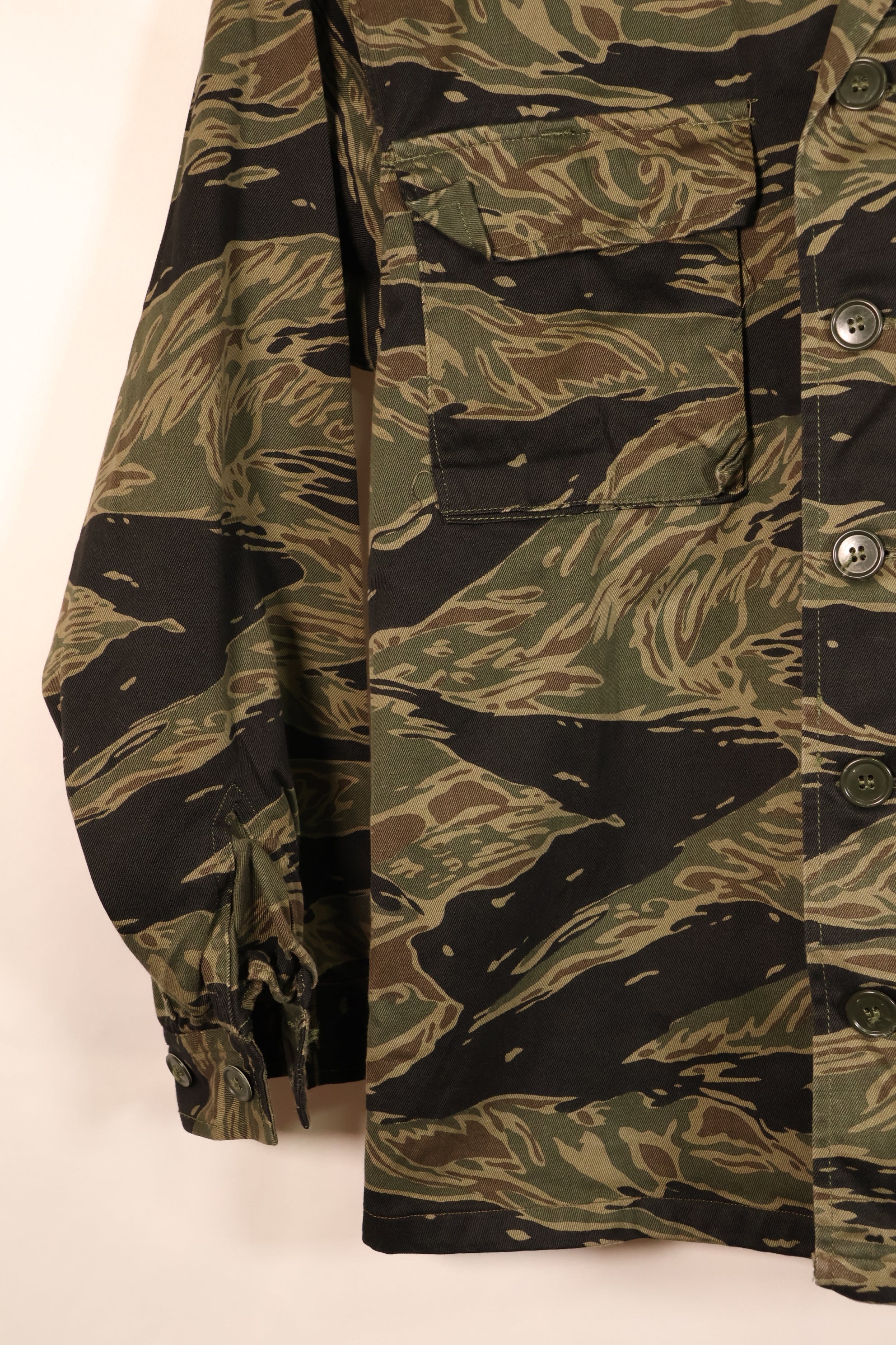 Circa 1965, Made in Japan, A-M, Silver Tiger, Asian Cut, Tiger Stripe Shirt, Good Condition, Used
