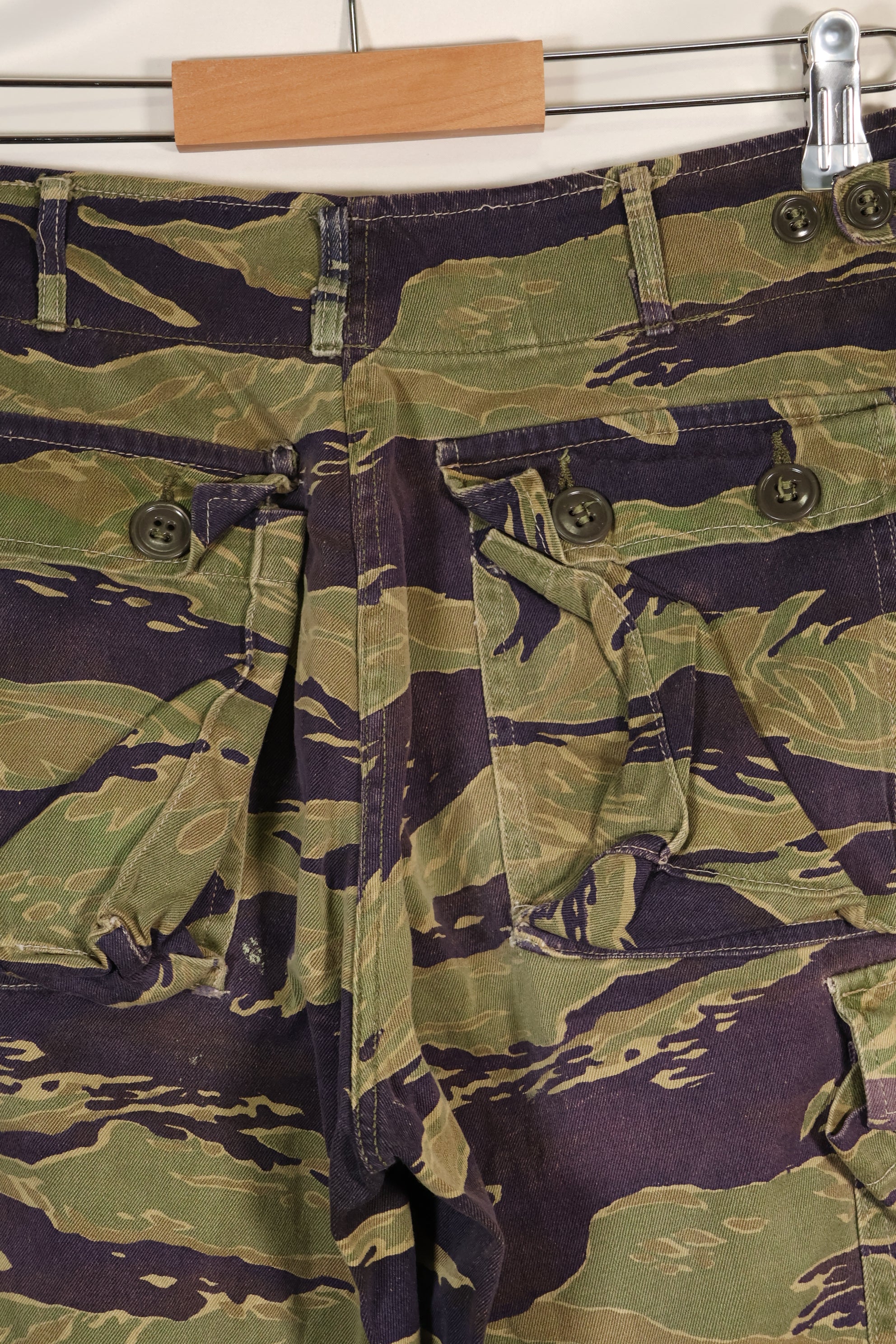 Late 1960s Gold Tiger Derivative Pattern Classic Pattern Tiger Stripe Pants Used